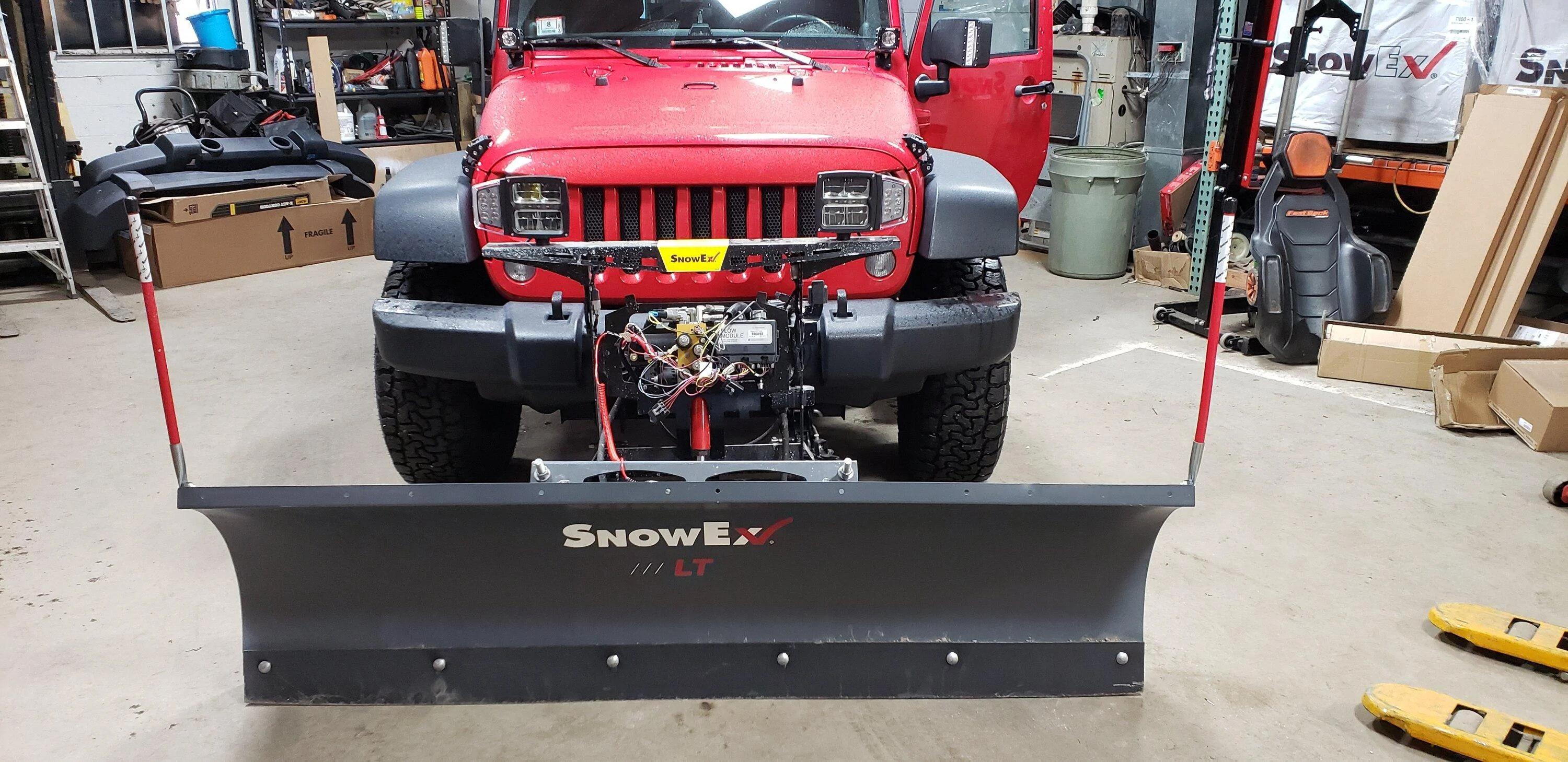 Ford Maverick Jeeps aren't made for hauling straw 20190322_105113
