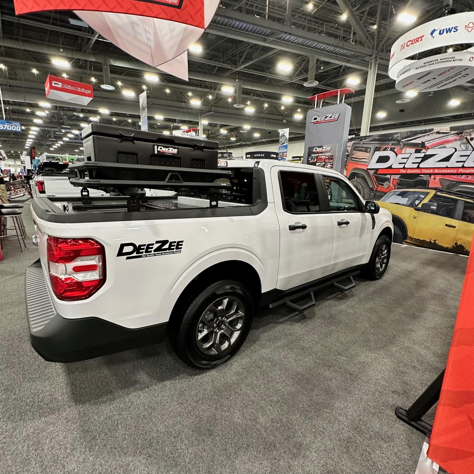 Ford Maverick [SEMA 2022] Maverick w/ DeeZee side steps, tool box, bed cross bar rack IMG_0878