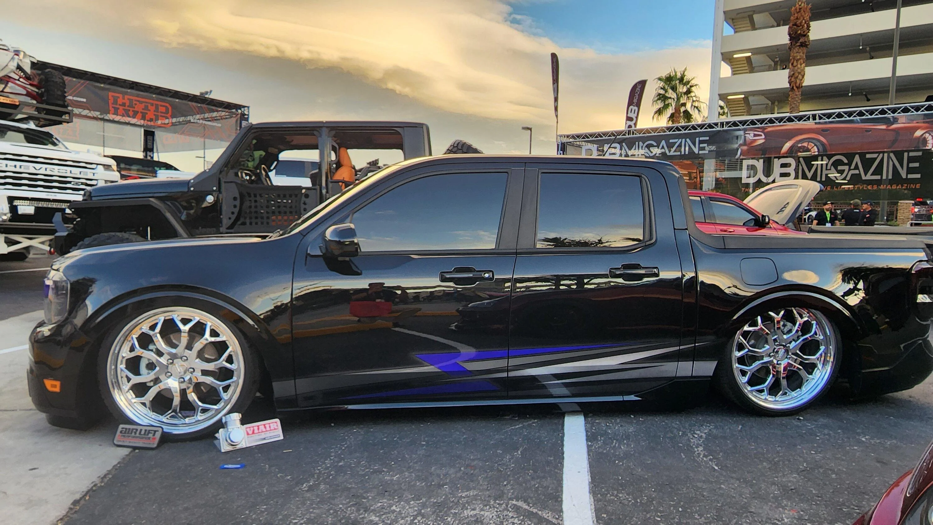 Ford Maverick [SEMA 2022] Maverick w/ DeeZee side steps, tool box, bed cross bar rack 20221102_172502