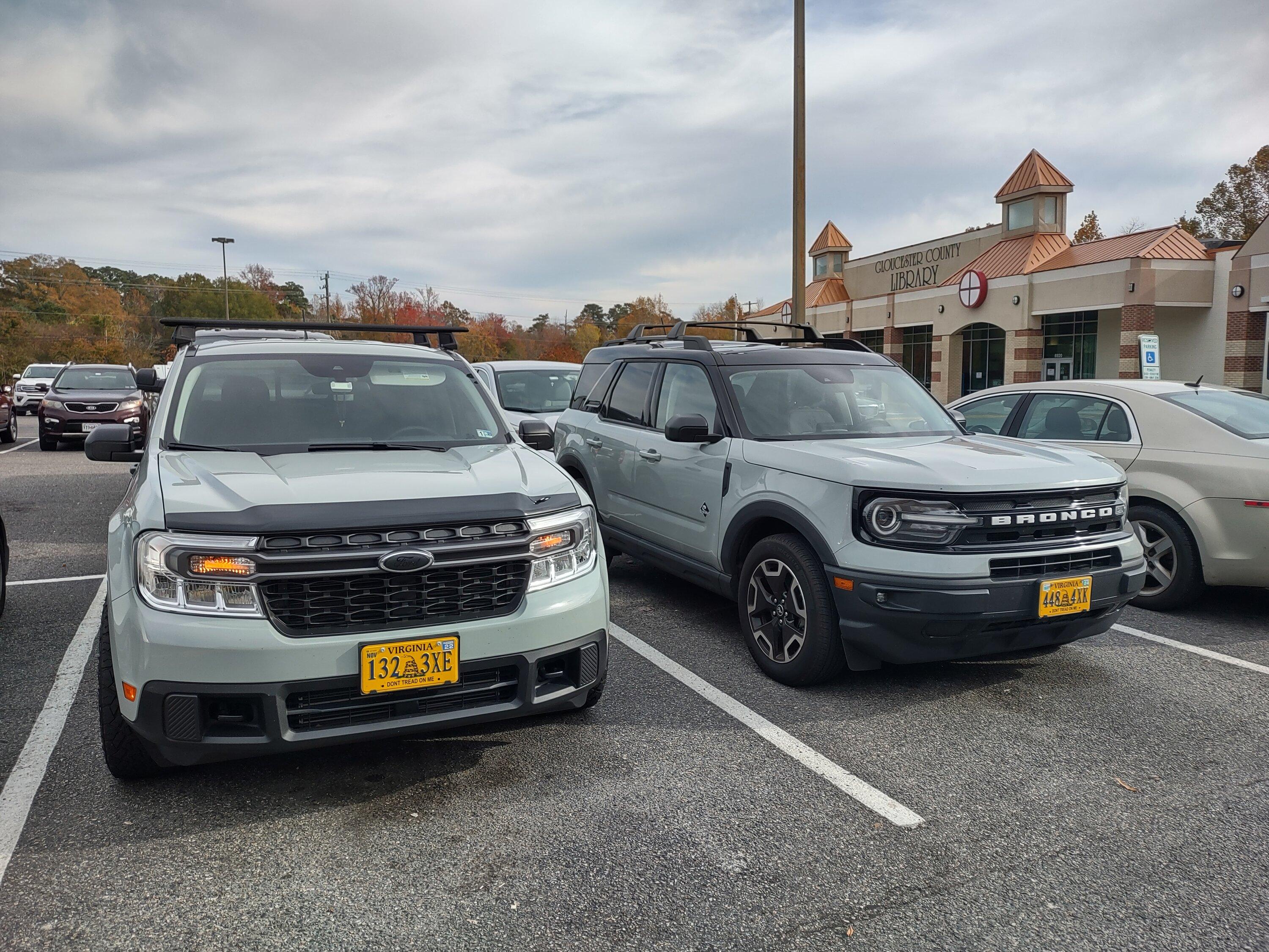 Ford Maverick Fraternal twins! IMG_20221102_150951953_HDR