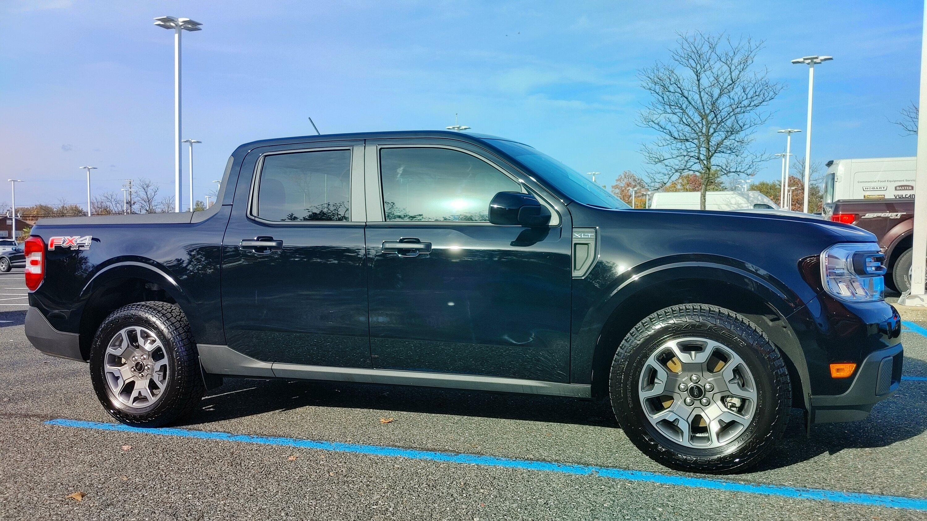 Ford Maverick SHADOW BLACK Maverick Photos Thread 1105221519a_HDR