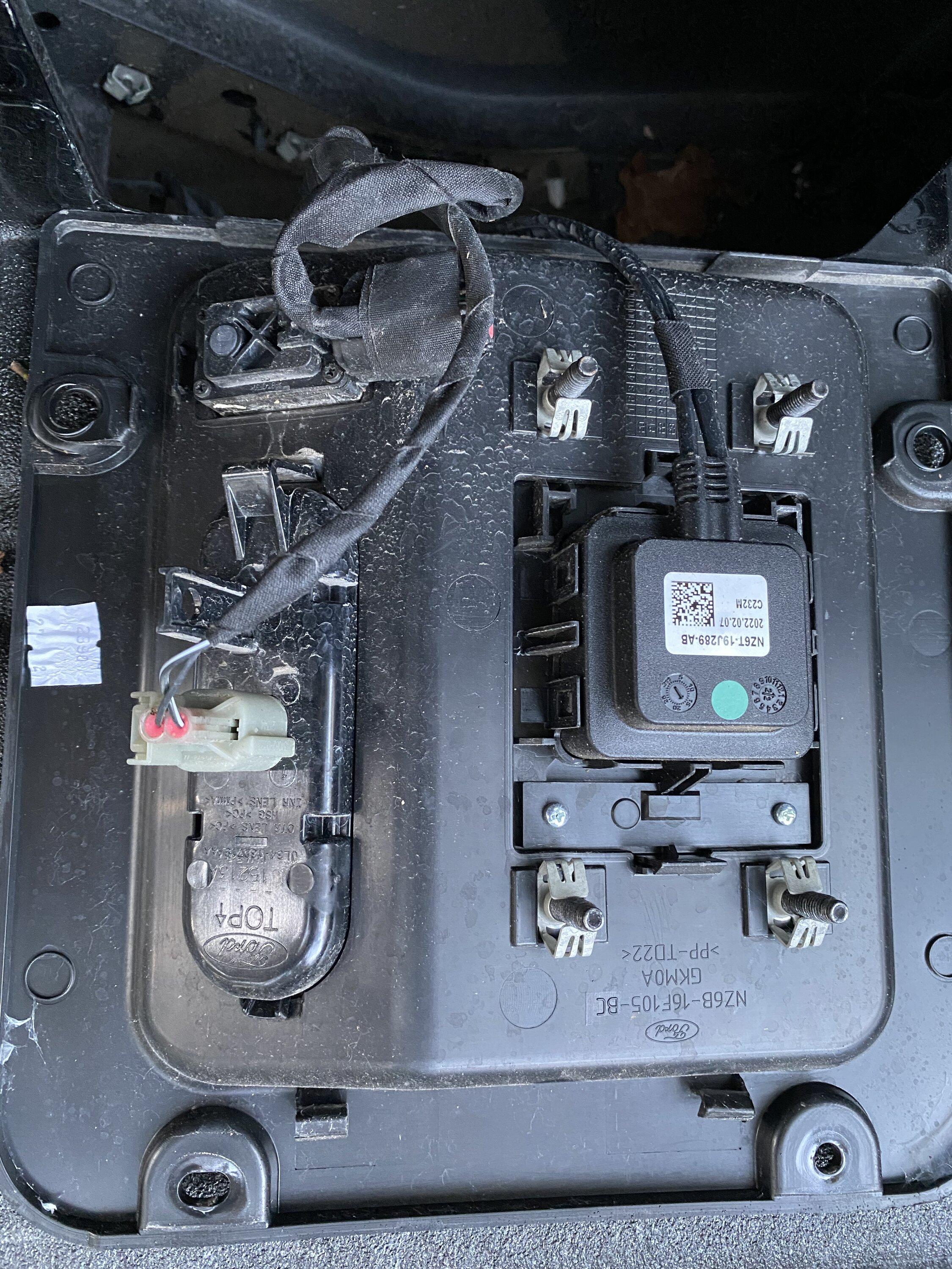 Ford Maverick Anyone tapped factory bed light to power aftermarket under-rail LEDs? 62BAD883-B1DA-4176-ACEC-D7F9D49670A4