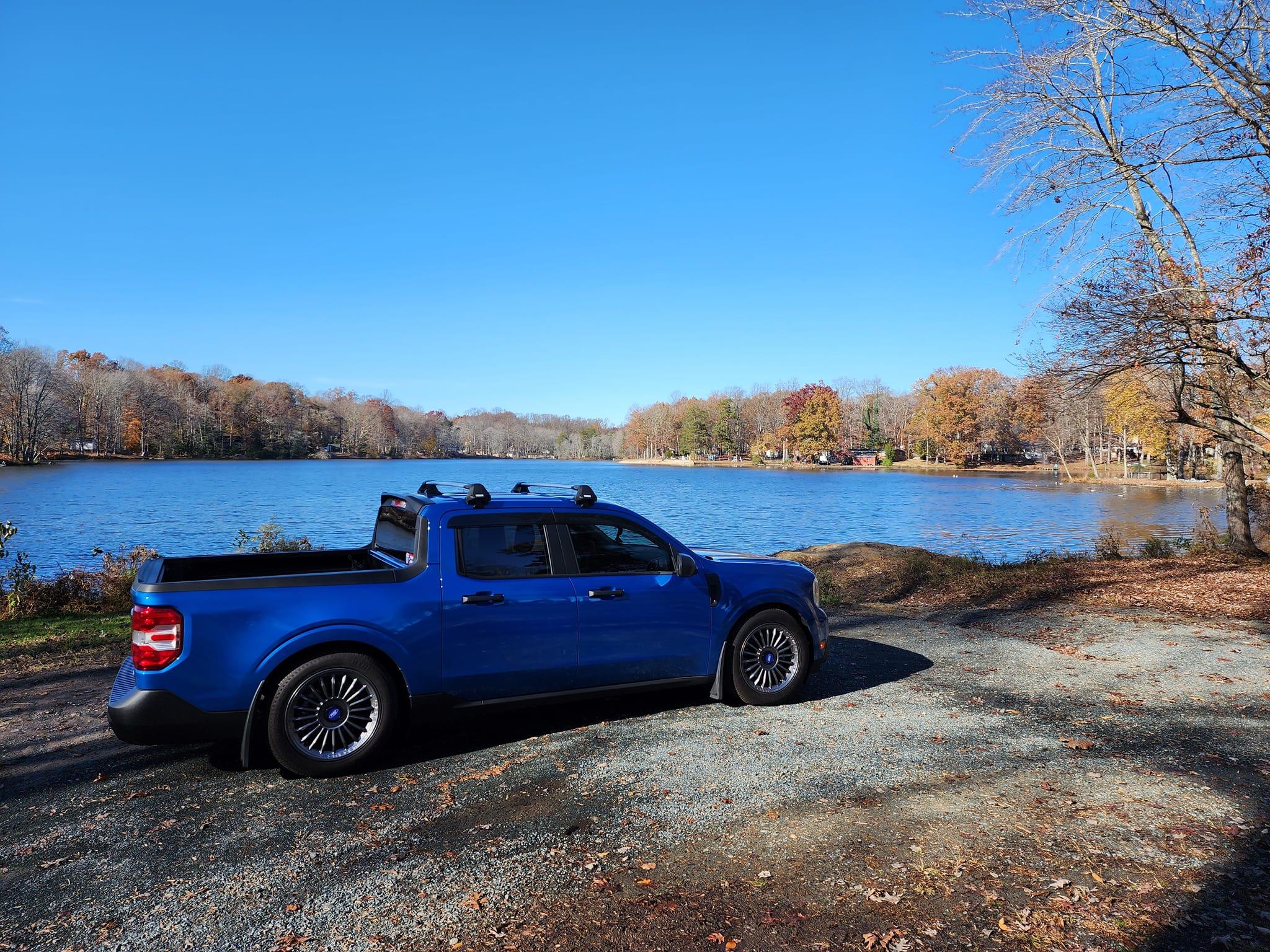 Ford Maverick 22 XL Lobo St Paddle shifters ,f150 Fog light Switch and Fog lights, Rotiforms Wheels Scale Suspension lowered and much more Oem Ford Accesories. arrow2