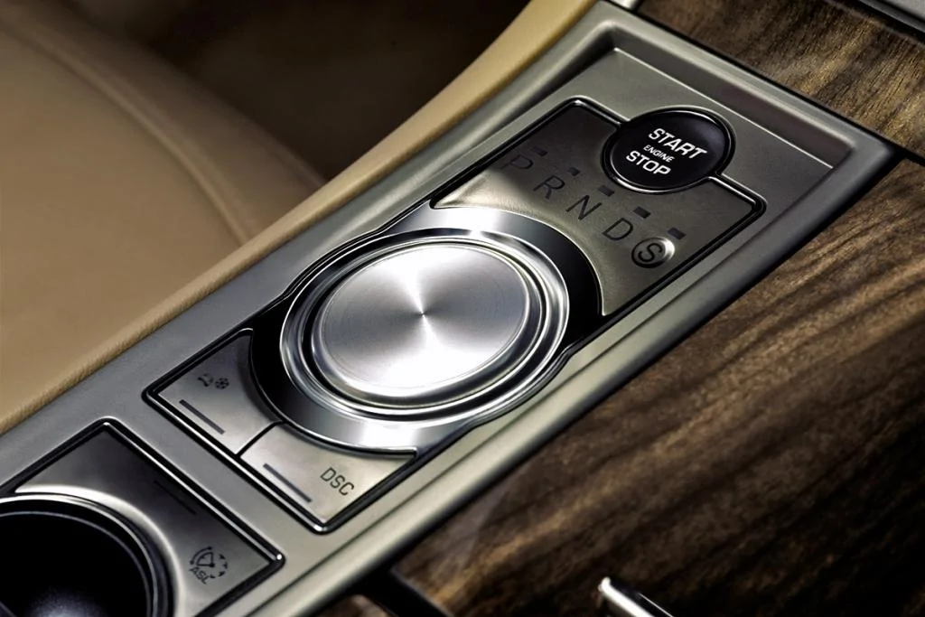 Ford Maverick Small Maverick gripes, and why the dial shifter exists. JAGUARXF-3464_12