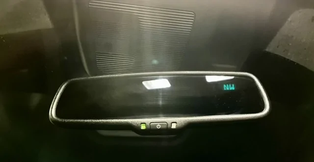Ford Maverick Cheap auto-dimming, homelink mirror 8F59C0B5-379E-4E5E-A9E3-BCEE16AF9D01