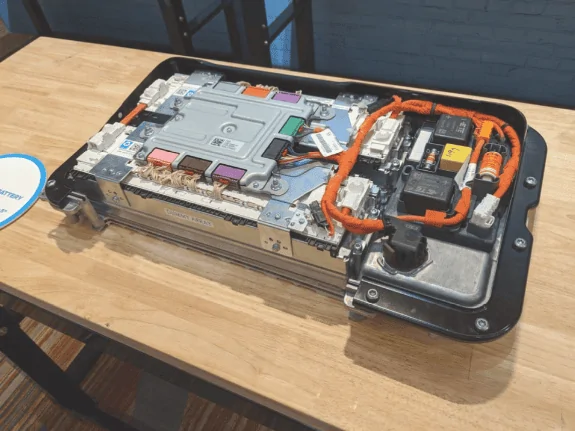 Ford Maverick Lithium-ion Battery pack size for the Maverick's Hybrid system? 1668207472804