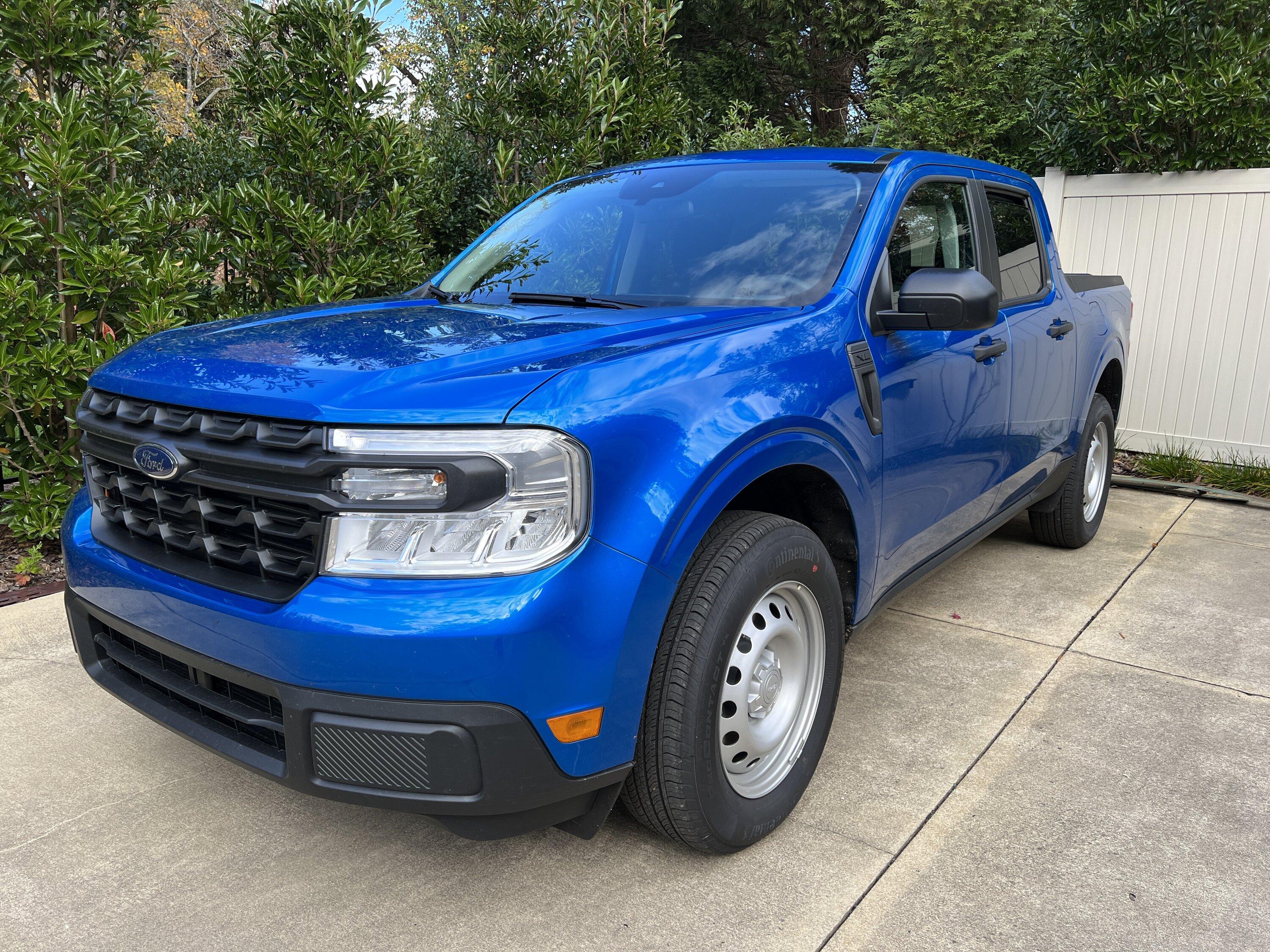Ford Maverick Velocity Blue XL AWD IMG_4505