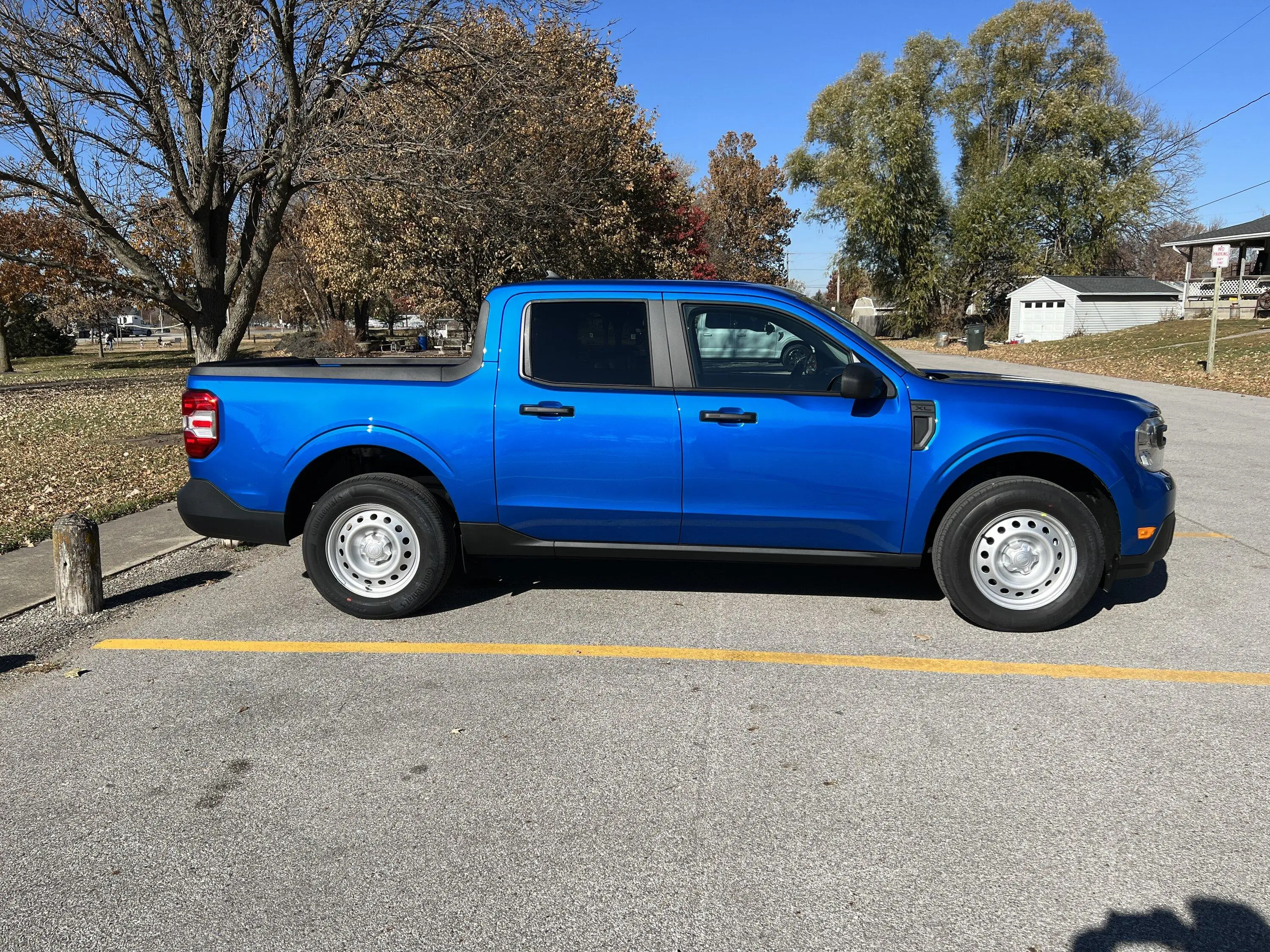 Ford Maverick Velocity Blue XL AWD IMG_4440