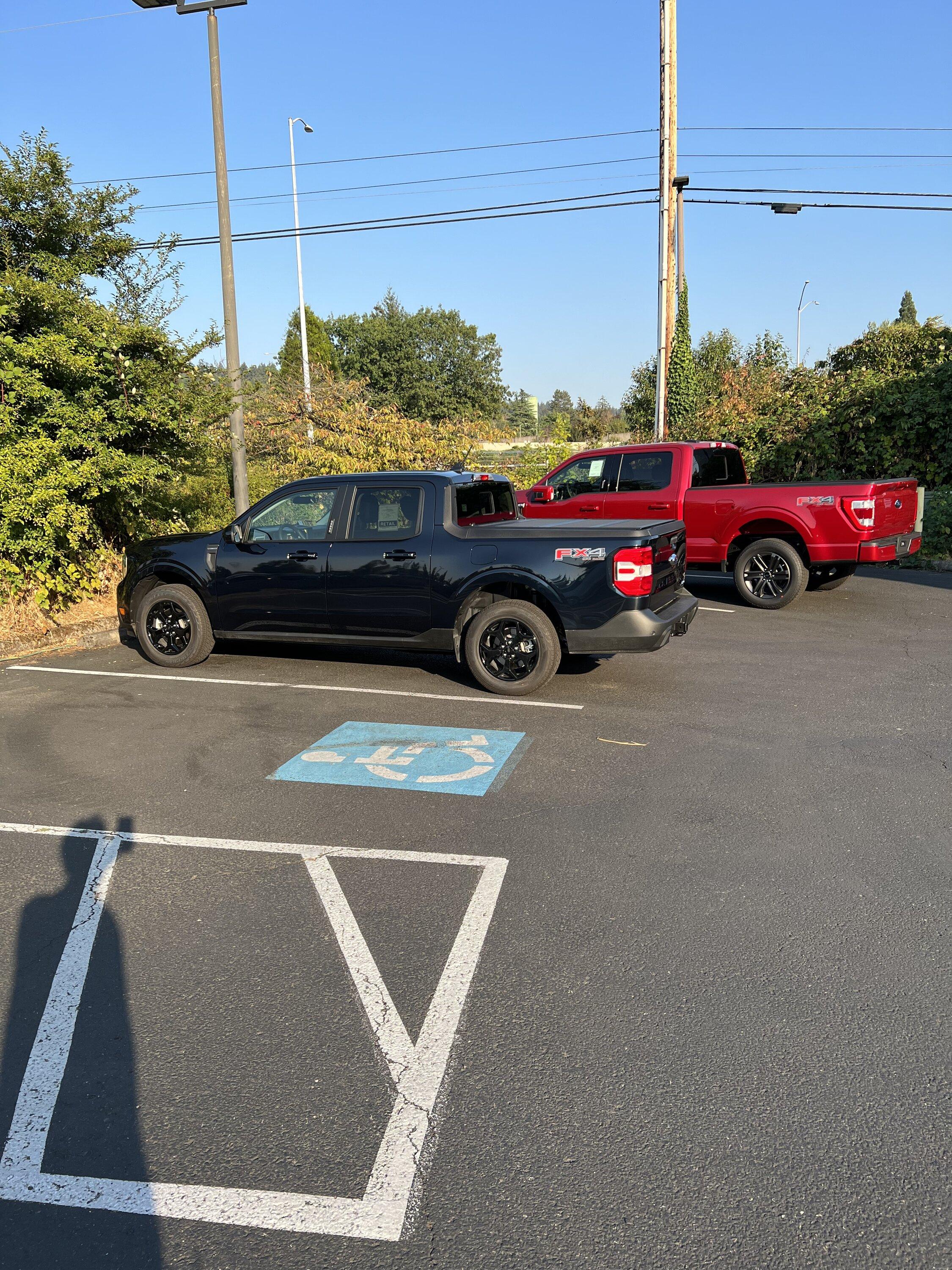 Ford Maverick Maverick vs Ranger comparison pics 7BB7C36B-C53B-4974-8EFE-922742804B81
