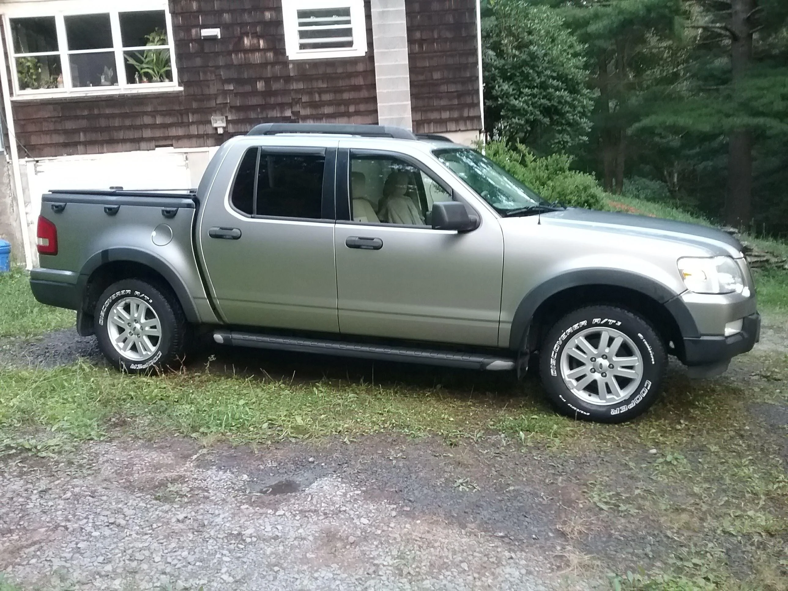 Ford Maverick Saw a Maverick not marked (no stamping on tailgate) 20210809_195201