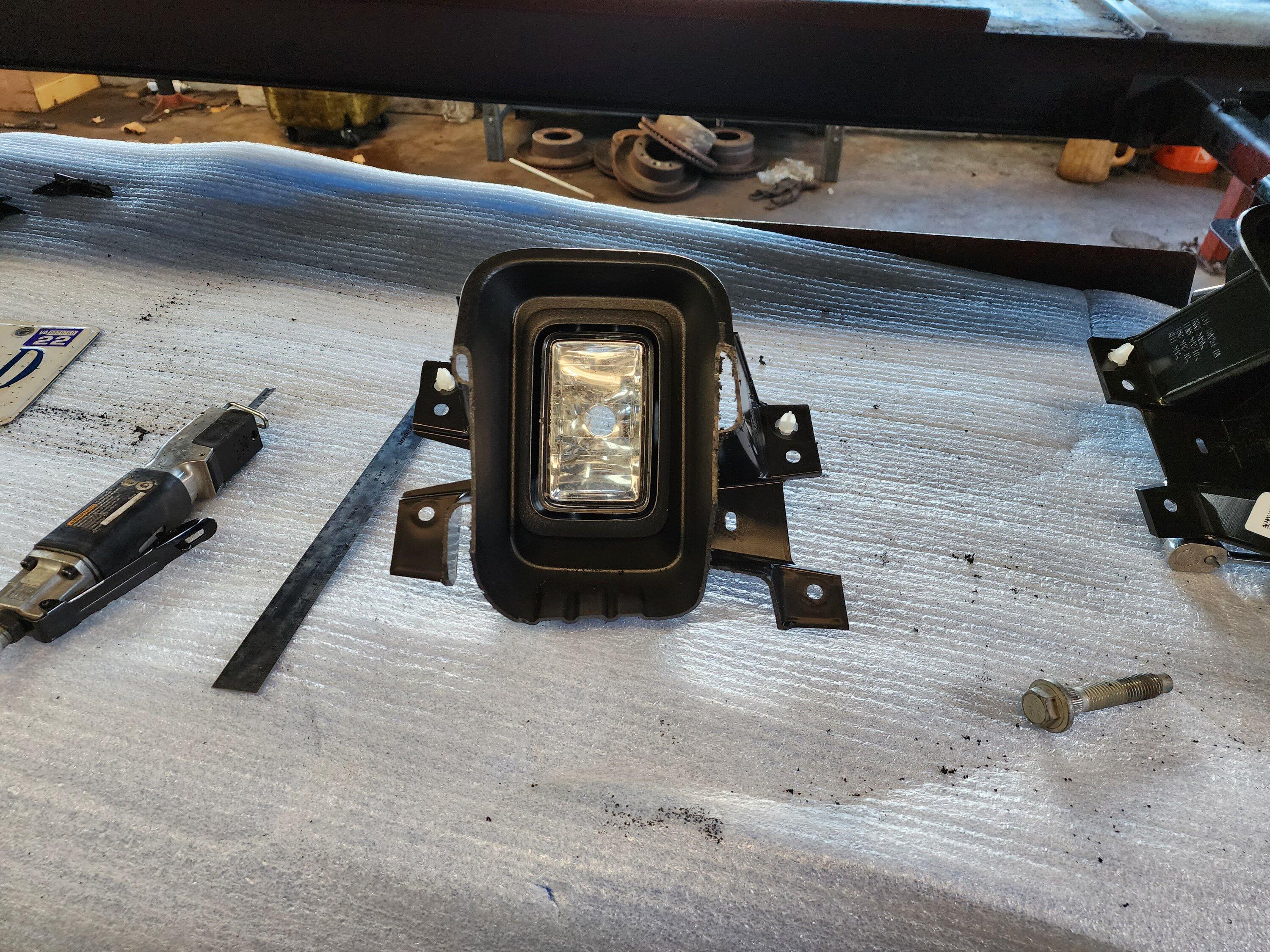 Ford Maverick 22 XL Lobo St Paddle shifters ,f150 Fog light Switch and Fog lights, Rotiforms Wheels Scale Suspension lowered and much more Oem Ford Accesories. 20221118_100116