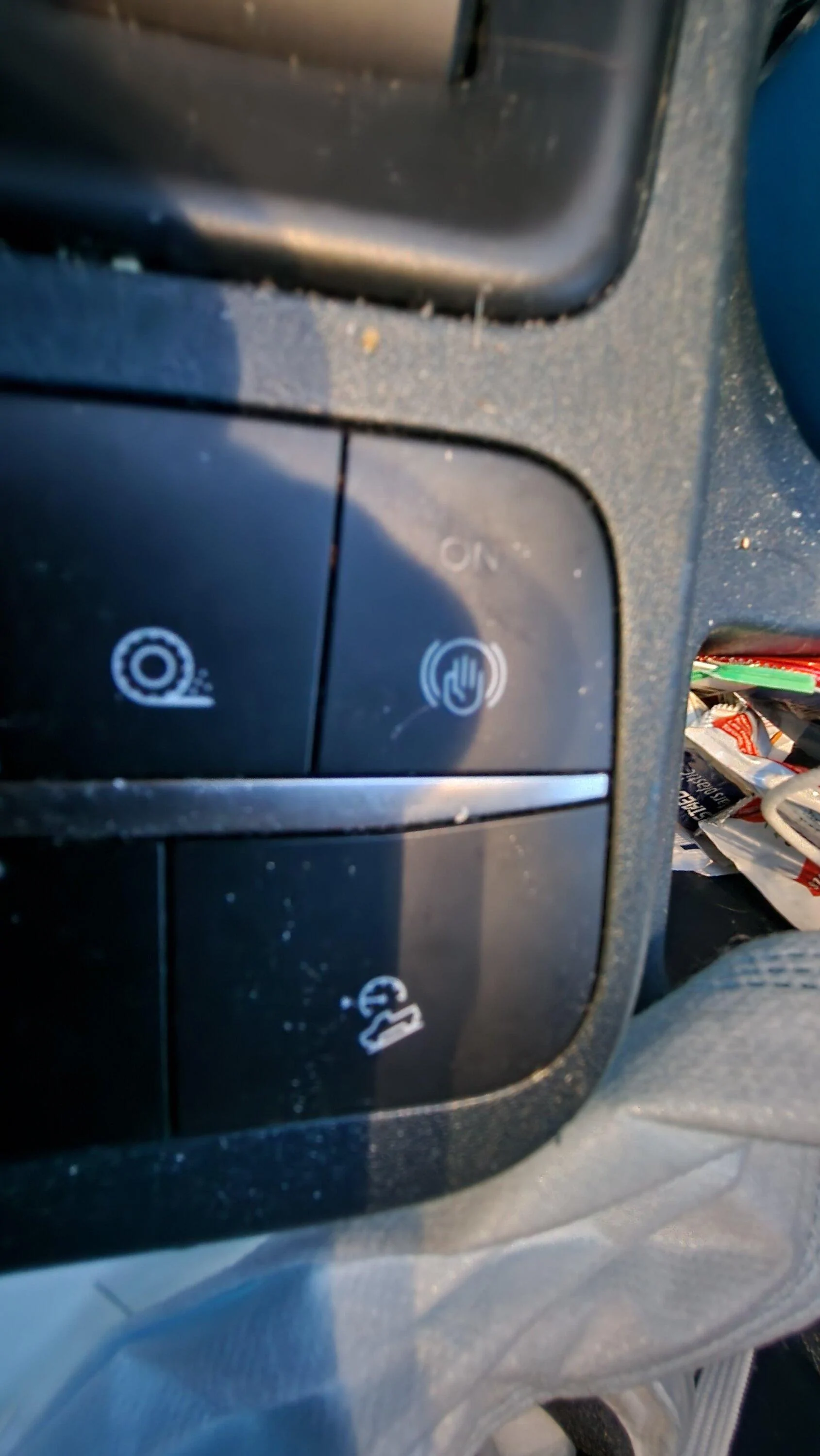 Ford Maverick Brake grab at low speed and clunk 20221121_163311