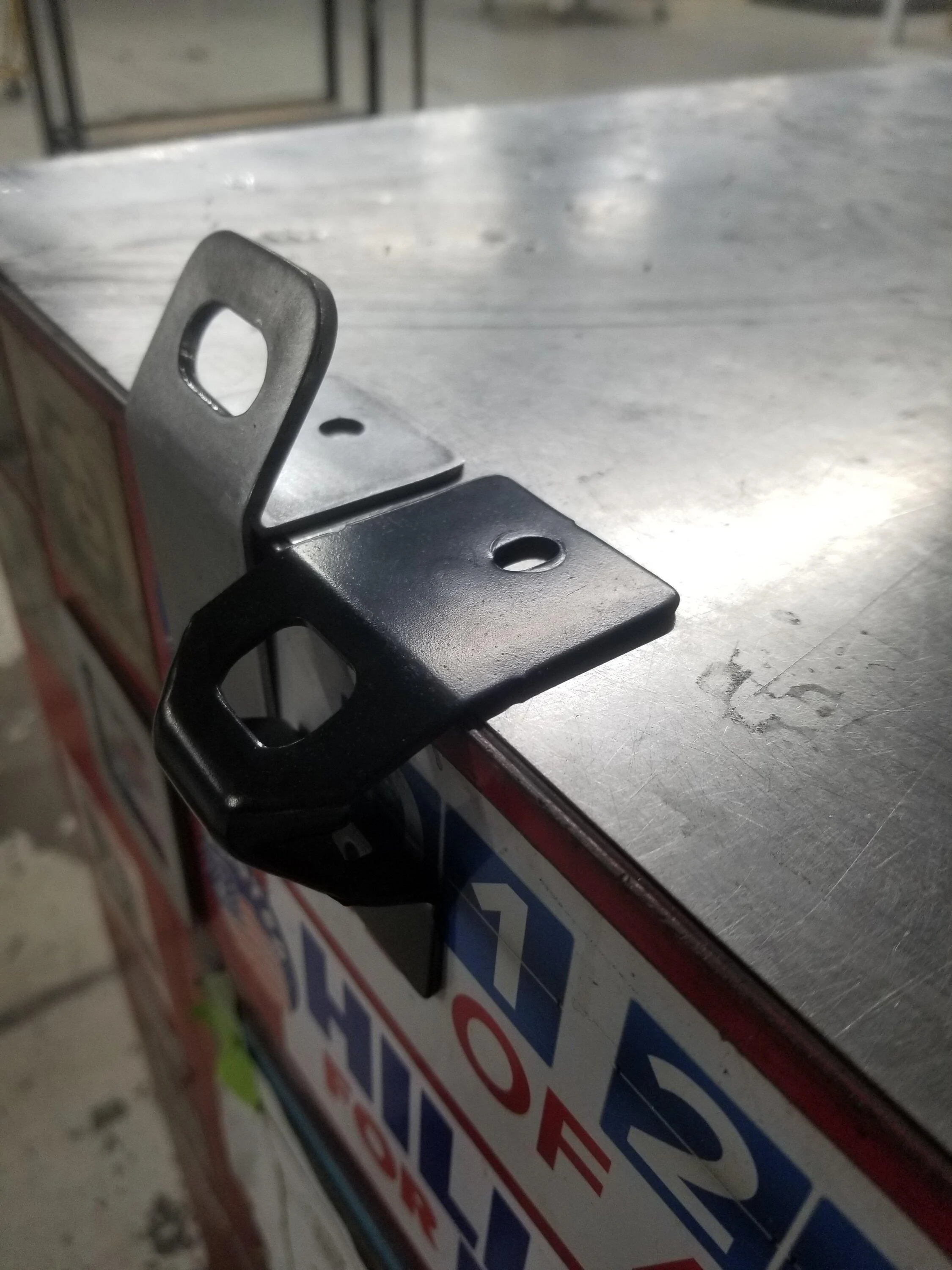 Ford Maverick Possible tie down solution for tailgate assist? 20221122_114259