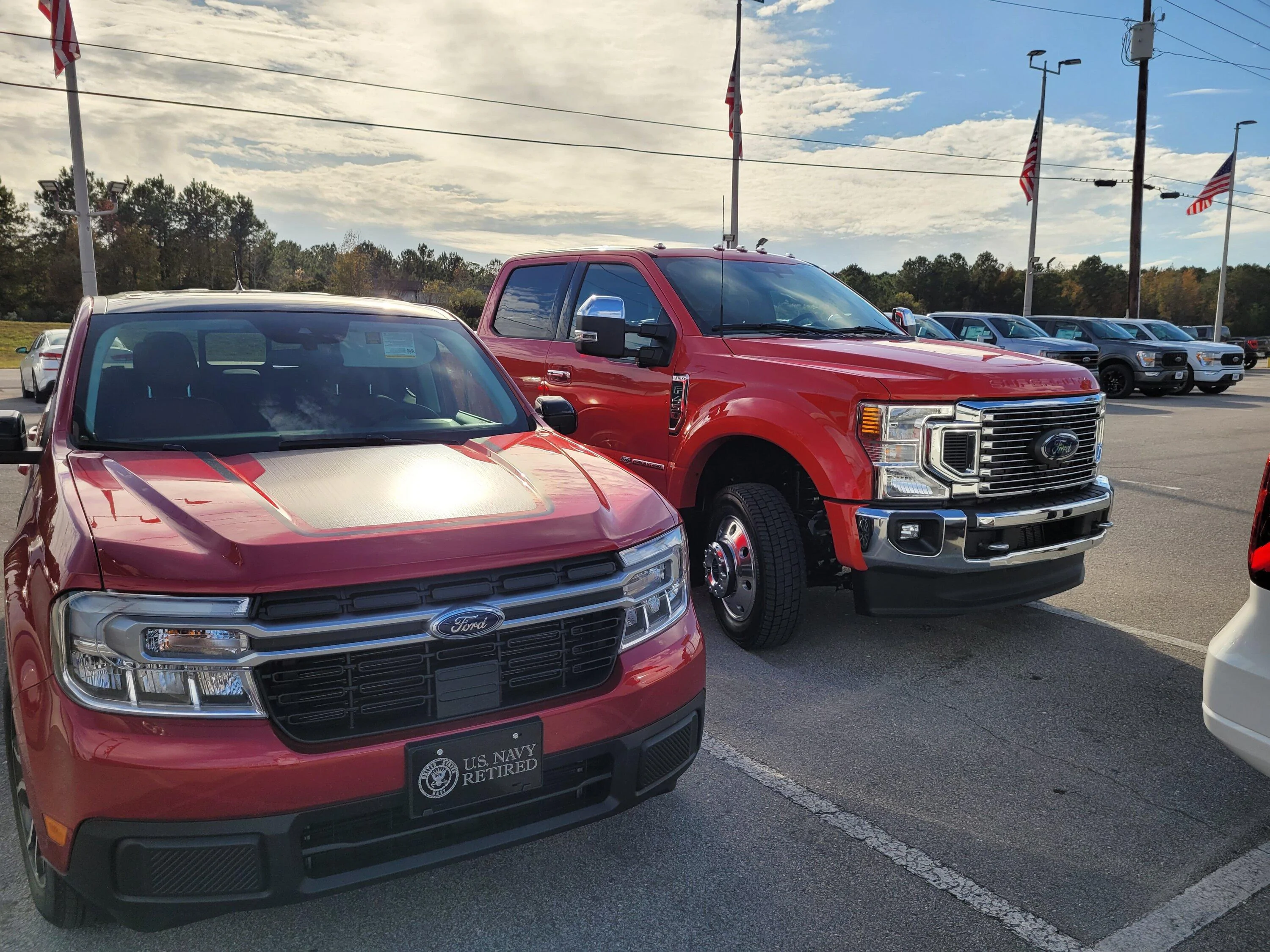 Ford Maverick Ford Maverick vs Ford F450 20221122_140946