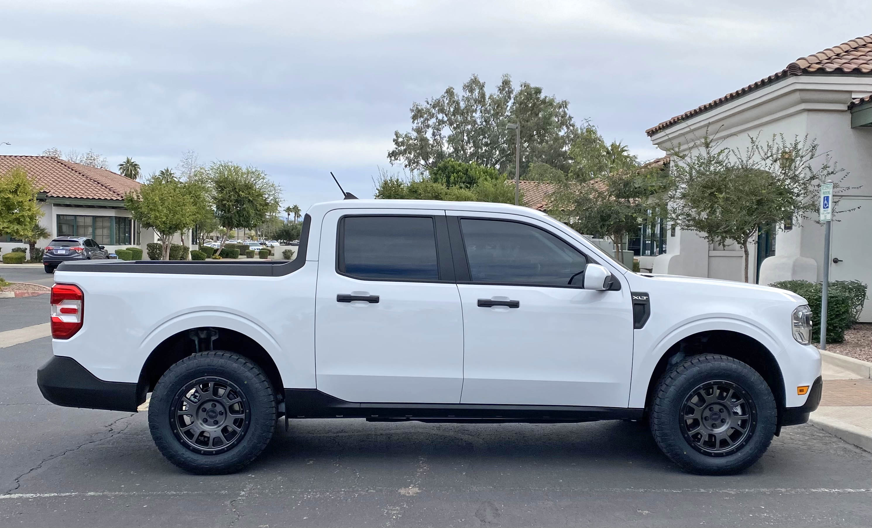 Ford Maverick OXFORD WHITE Maverick Photos Thread Ford Maverick on HRG 1.5 inch lift 17%22 RRW Wheels 245-65-17 Toyo Open Country AT3