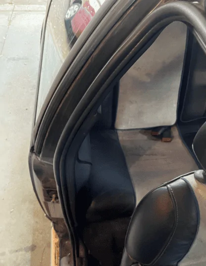 Ford Maverick Door rubber strip replaced 1669358671037