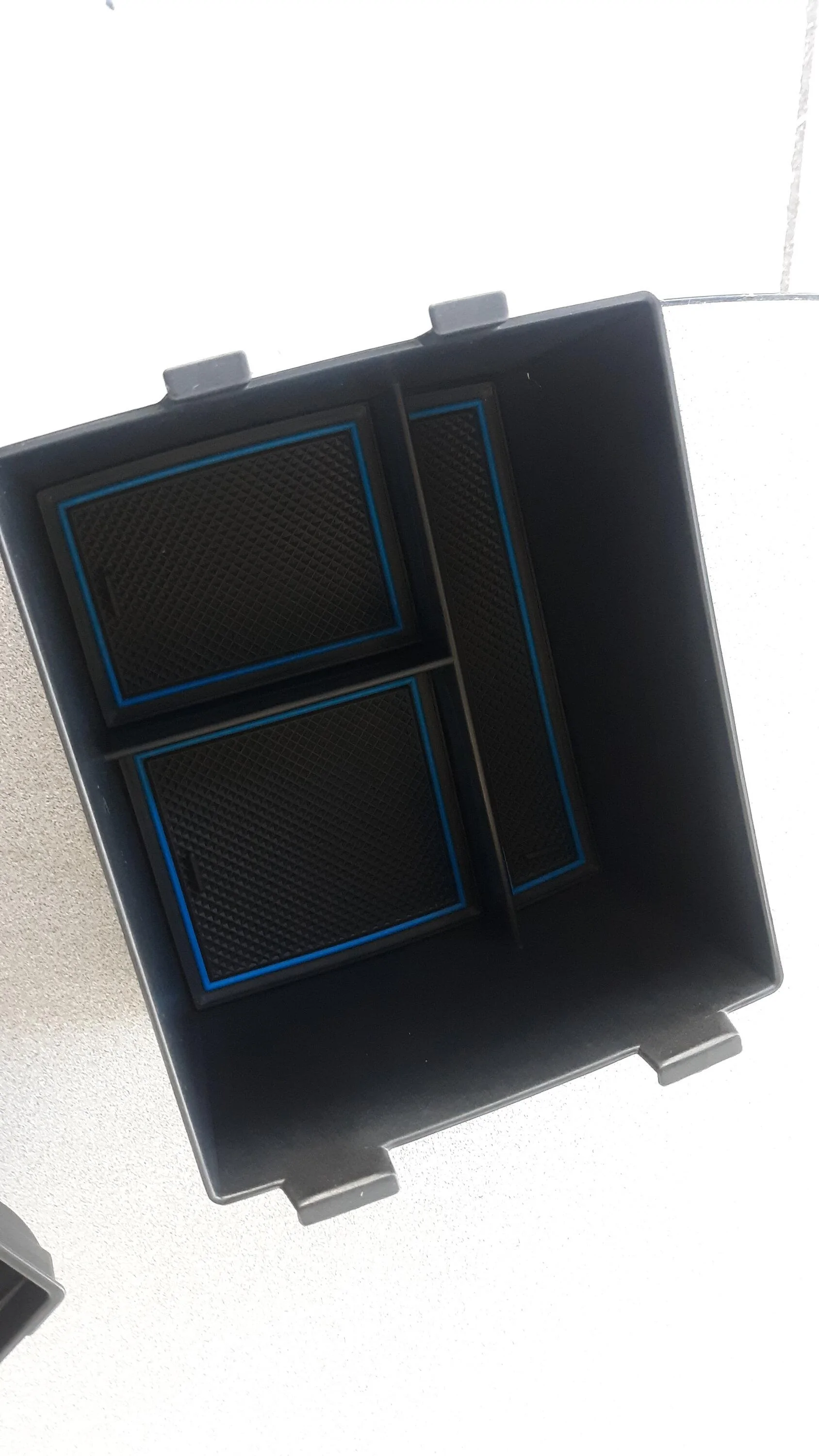 Ford Maverick Amazon console tray fits nice 20221126_100925