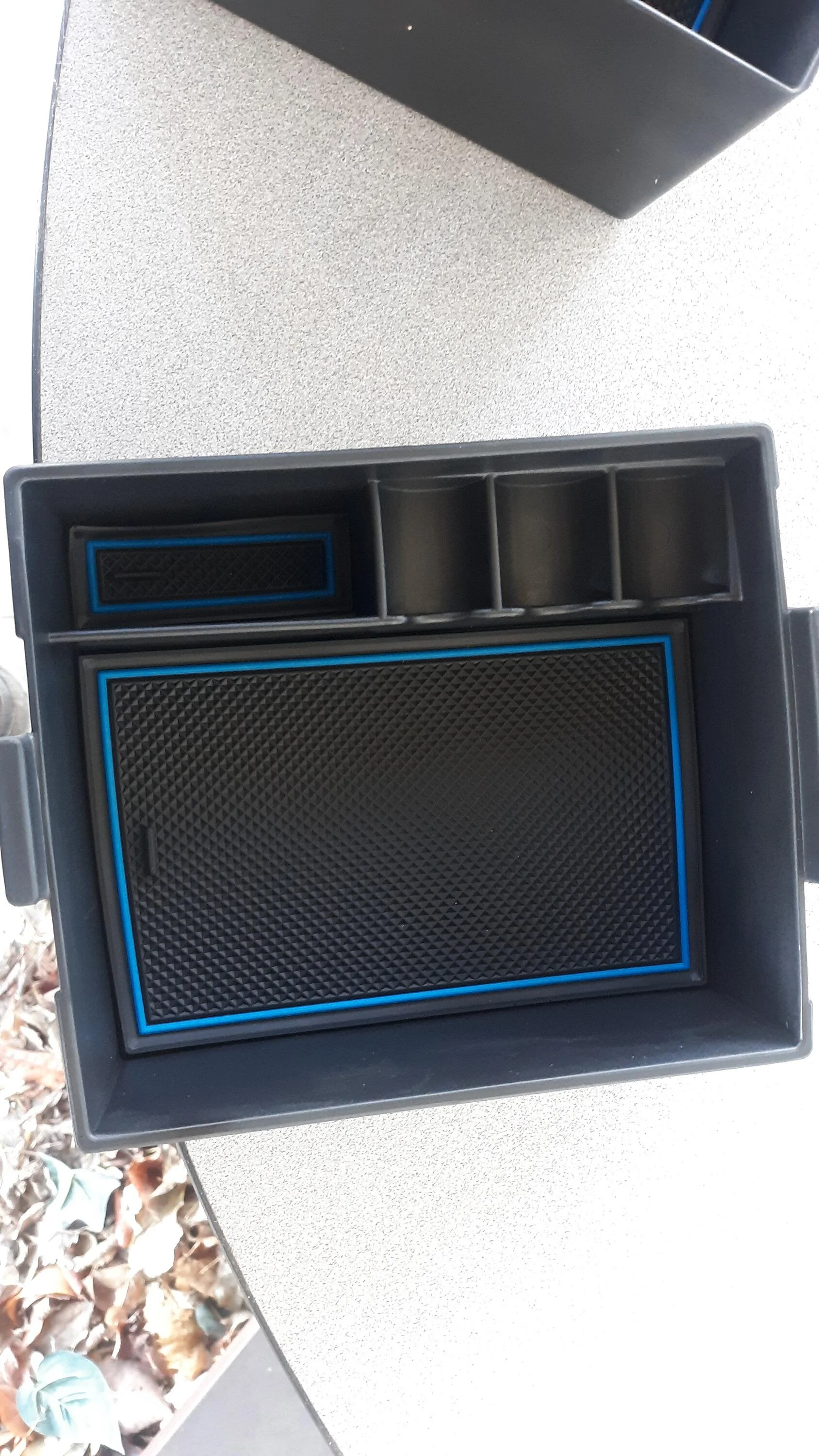 Ford Maverick Amazon console tray fits nice 20221126_100921