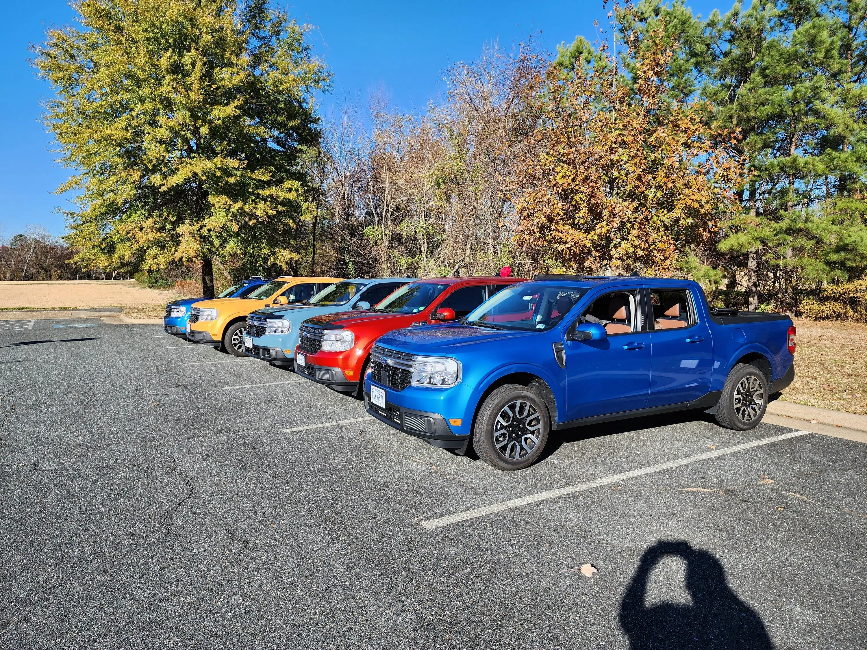 Ford Maverick 22 XL Lobo St Paddle shifters ,f150 Fog light Switch and Fog lights, Rotiforms Wheels Scale Suspension lowered and much more Oem Ford Accesories. 20221126_135340