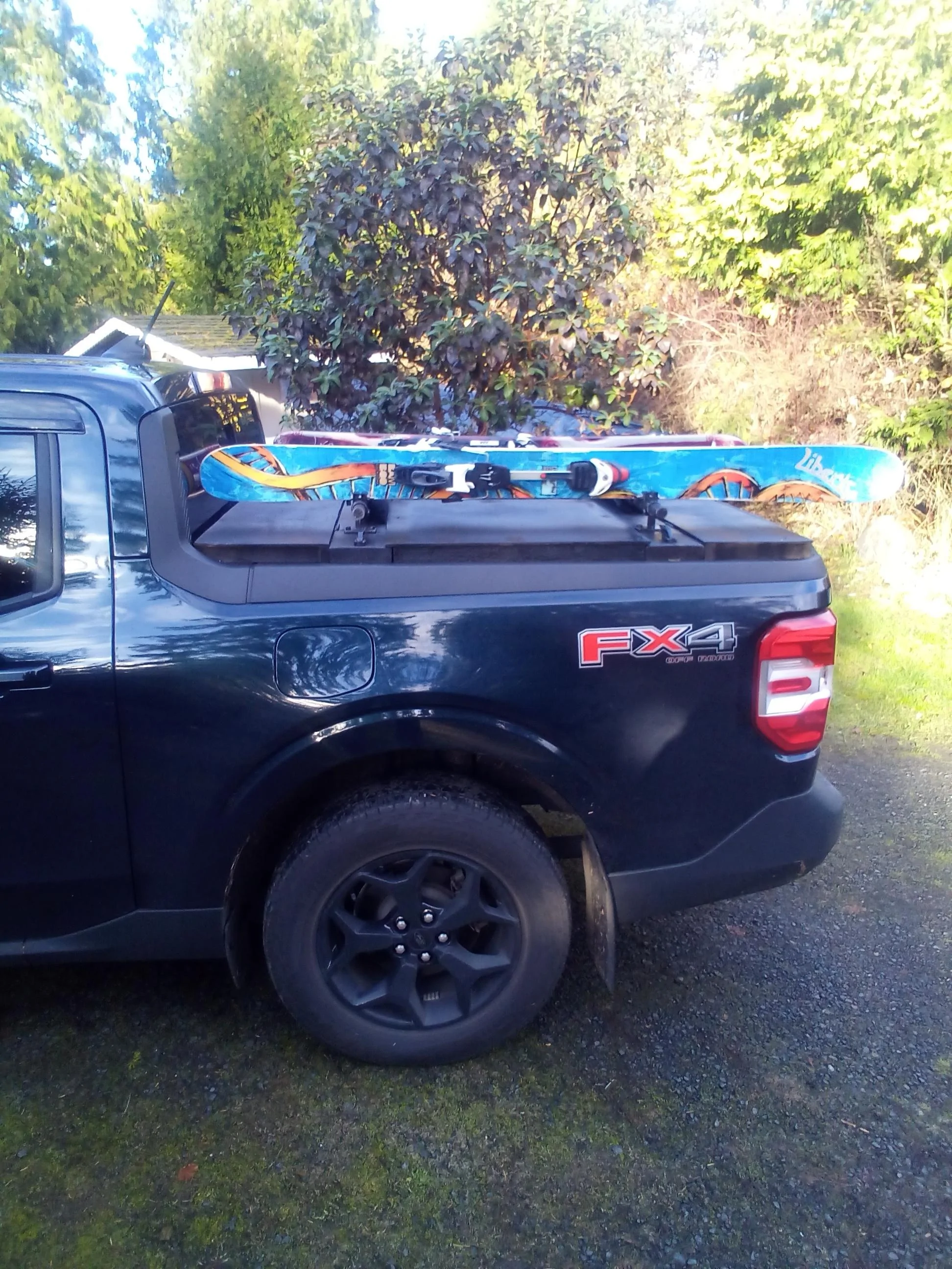 Ford Maverick DIY Rack  Version 2.0 -- this time with integrated bed cover Closed with Skis