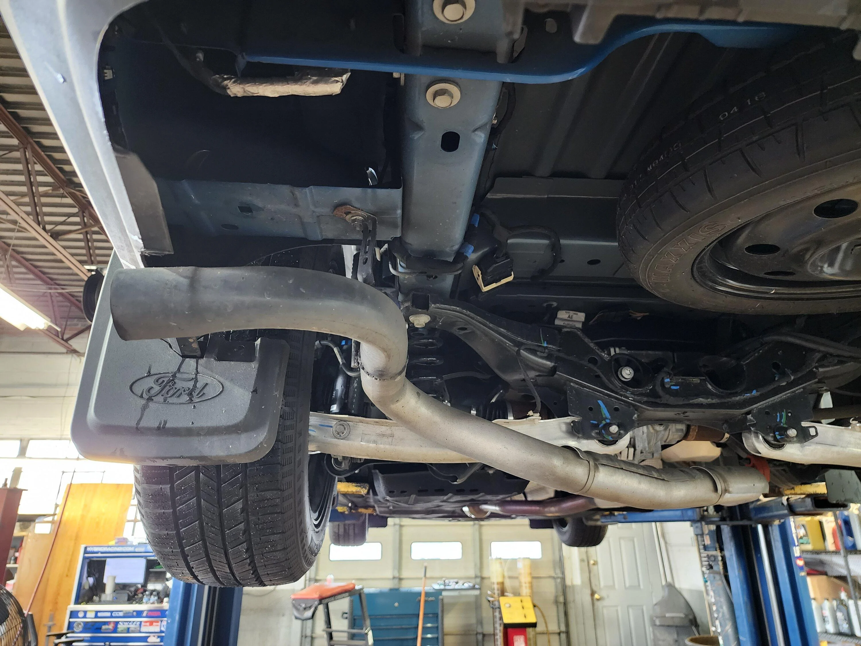 Ford Maverick 22 XL Lobo St Paddle shifters ,f150 Fog light Switch and Fog lights, Rotiforms Wheels Scale Suspension lowered and much more Oem Ford Accesories. 20221130_143411