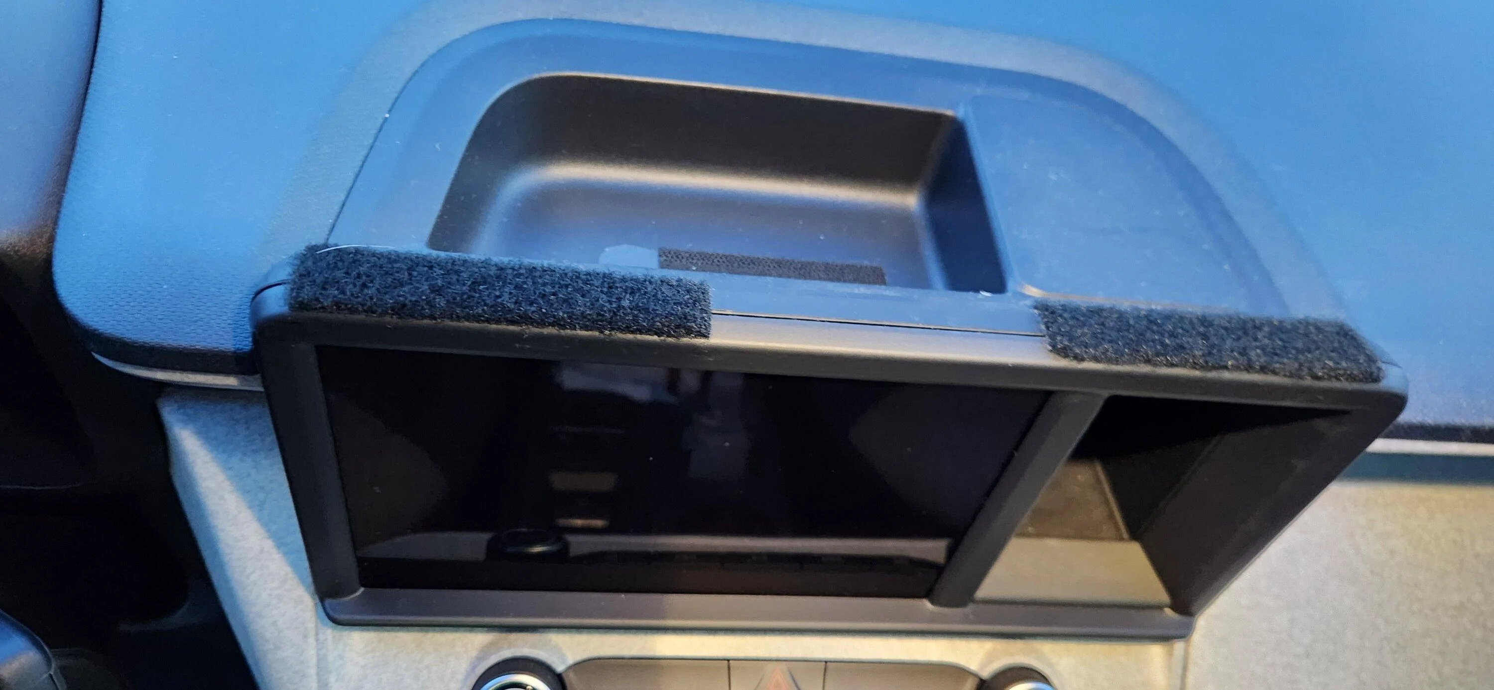 Ford Maverick Aftermarket Headunit? 20221203_164244