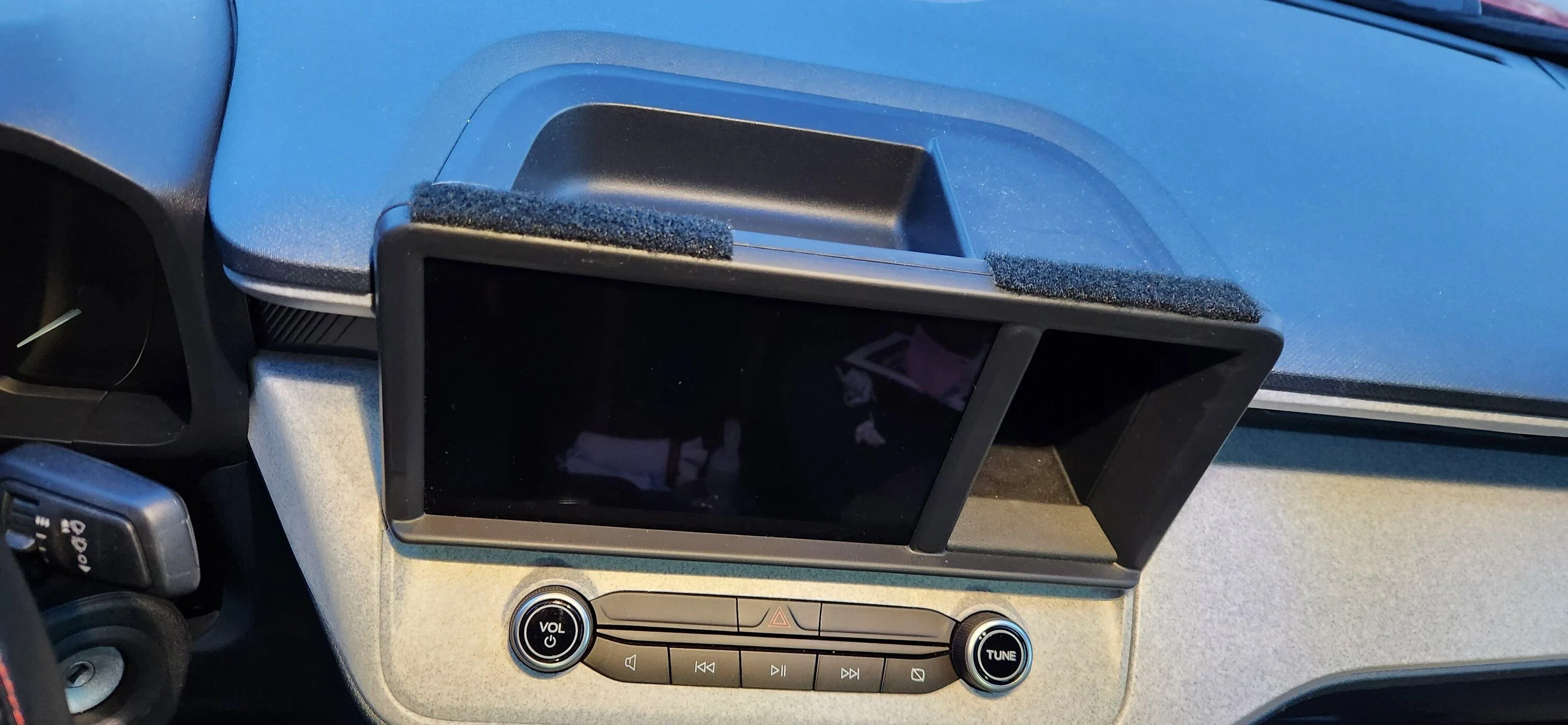 Ford Maverick Aftermarket Headunit? 20221203_164247