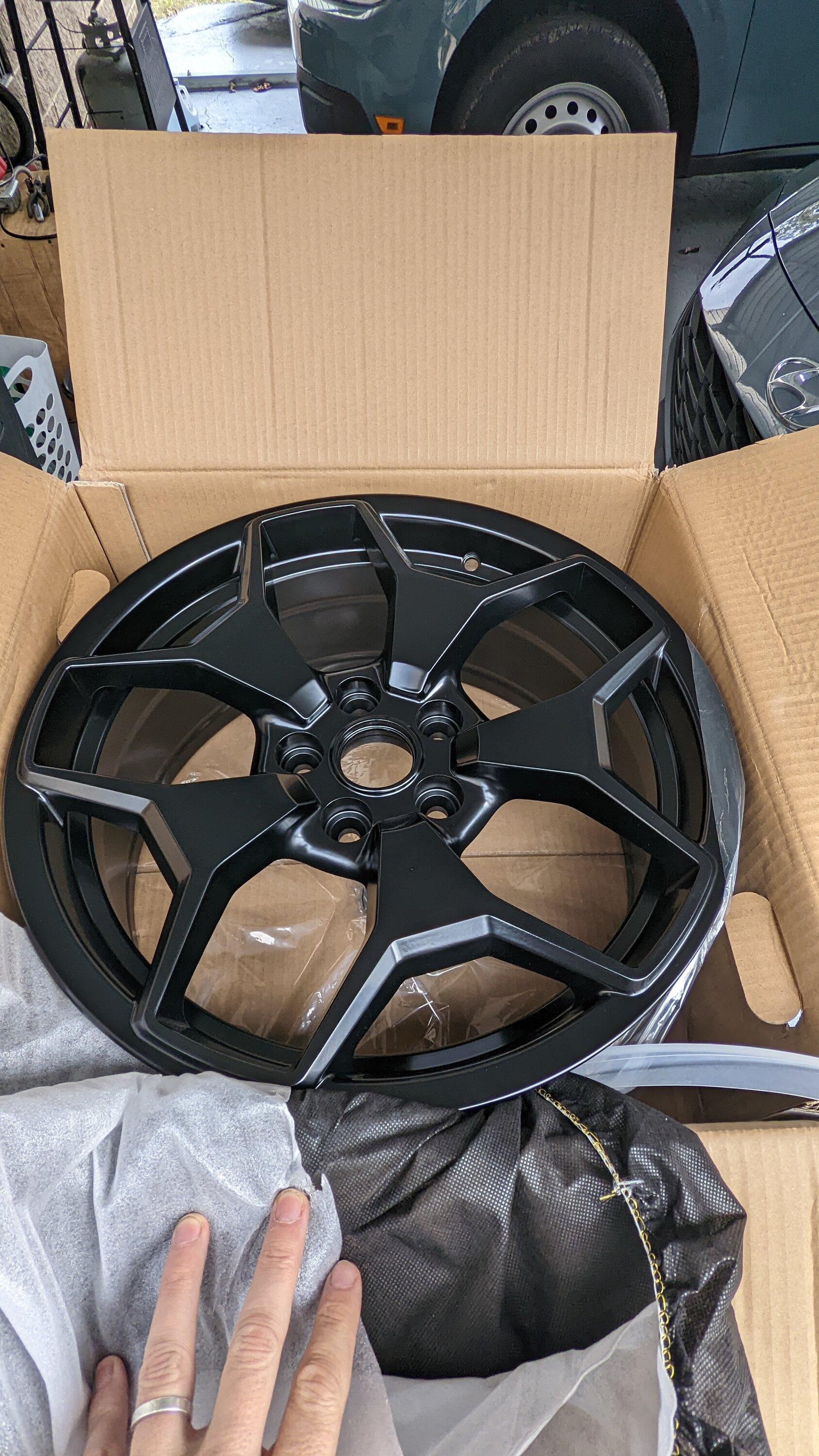 Ford Maverick Got my new wheels. RTX Ranch 17x7.5 35mm Offset. PXL_20221205_185155073