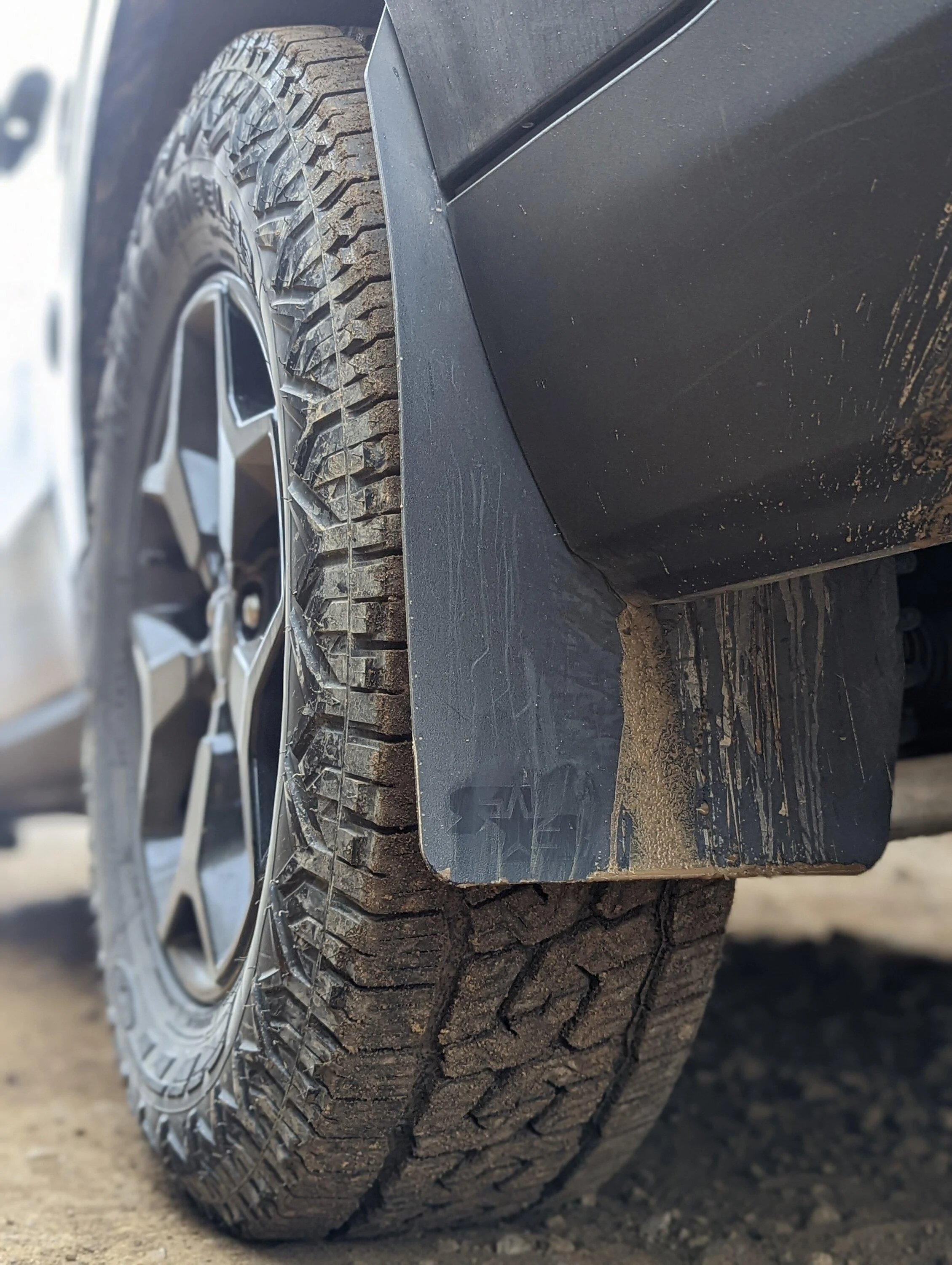 Ford Maverick Nitto Nomad Grappler 245/70R17 PXL_20221206_212524609.PORTRAIT