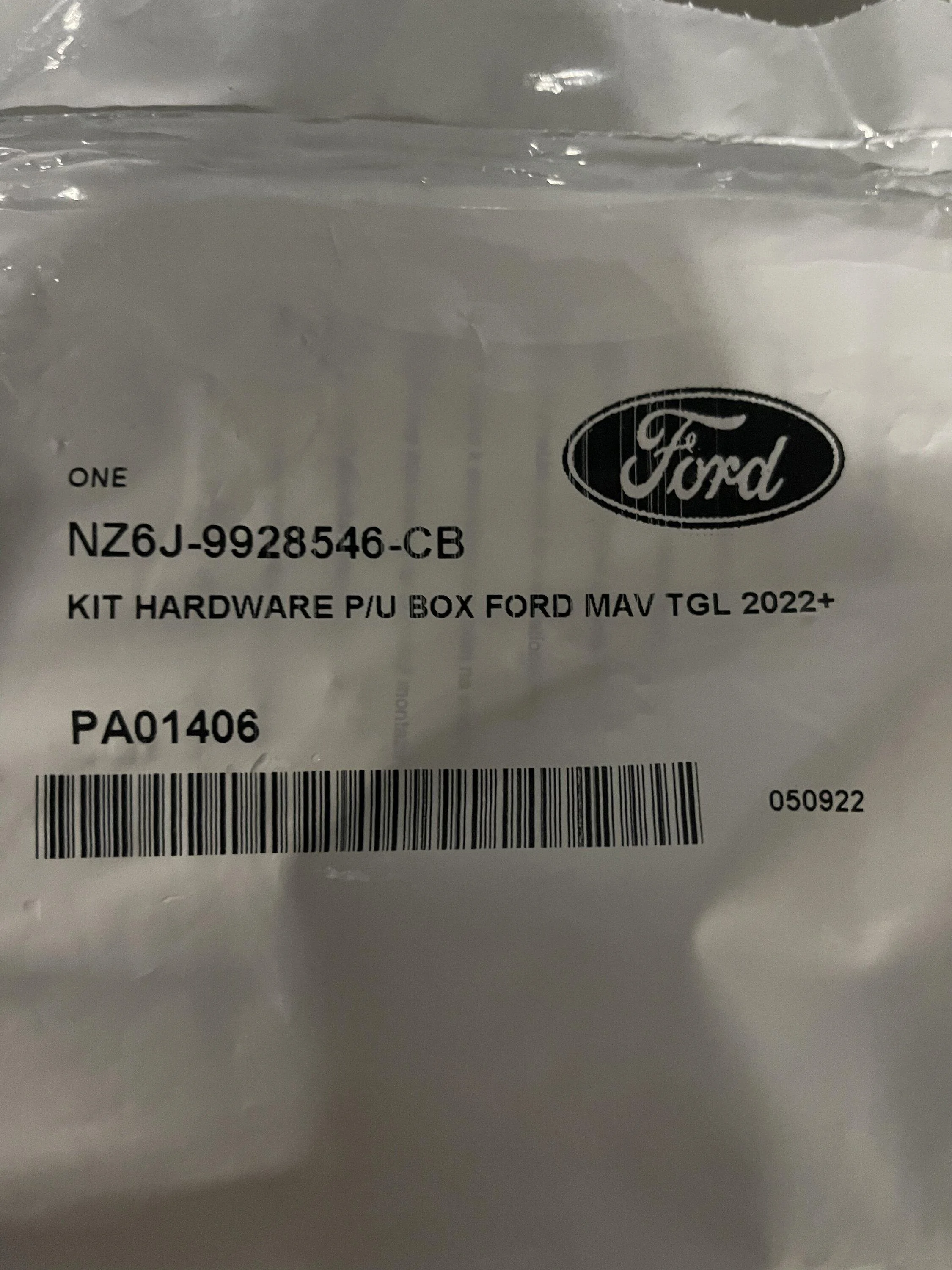 Ford Maverick Tailgate Liner Kit Part No: NZ6Z-9900038-C 2528EC75-224F-4333-9621-9795657A8766