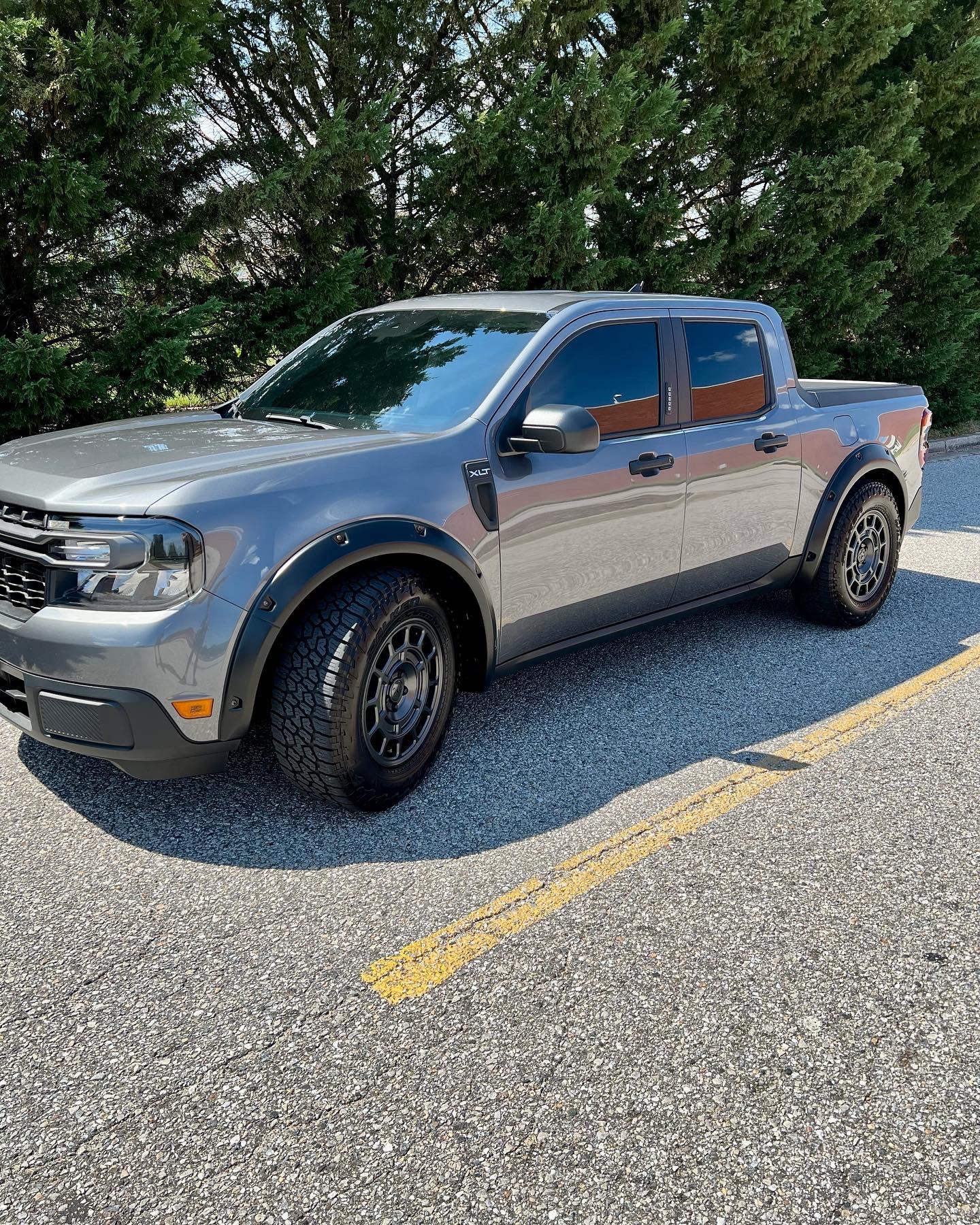 Ford Maverick Gave it some hips ( Bushwacker flares ) mav1