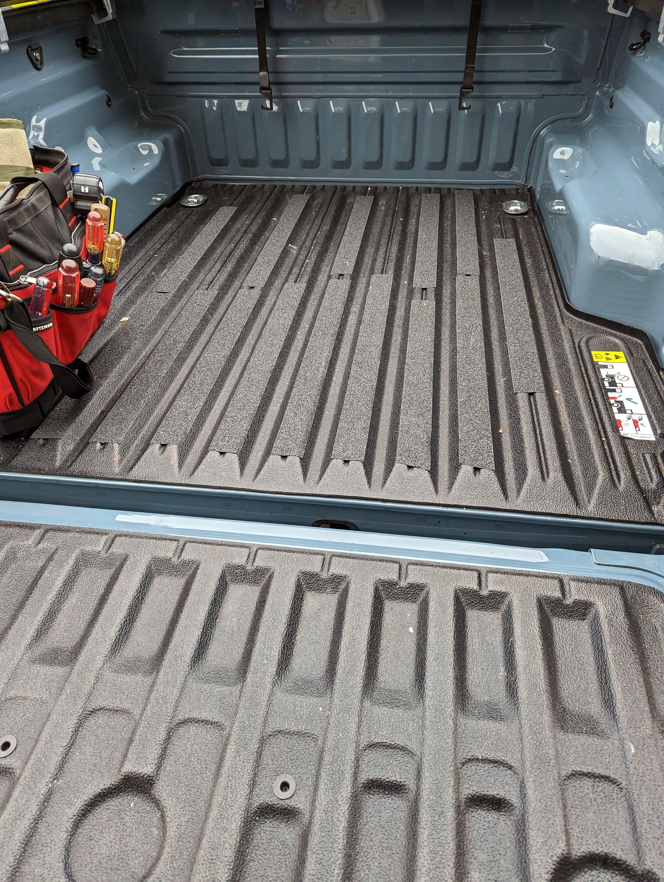 Ford Maverick Anti Skid coating or mat for plastic bed tray liner? PXL_20221210_195800703.MP