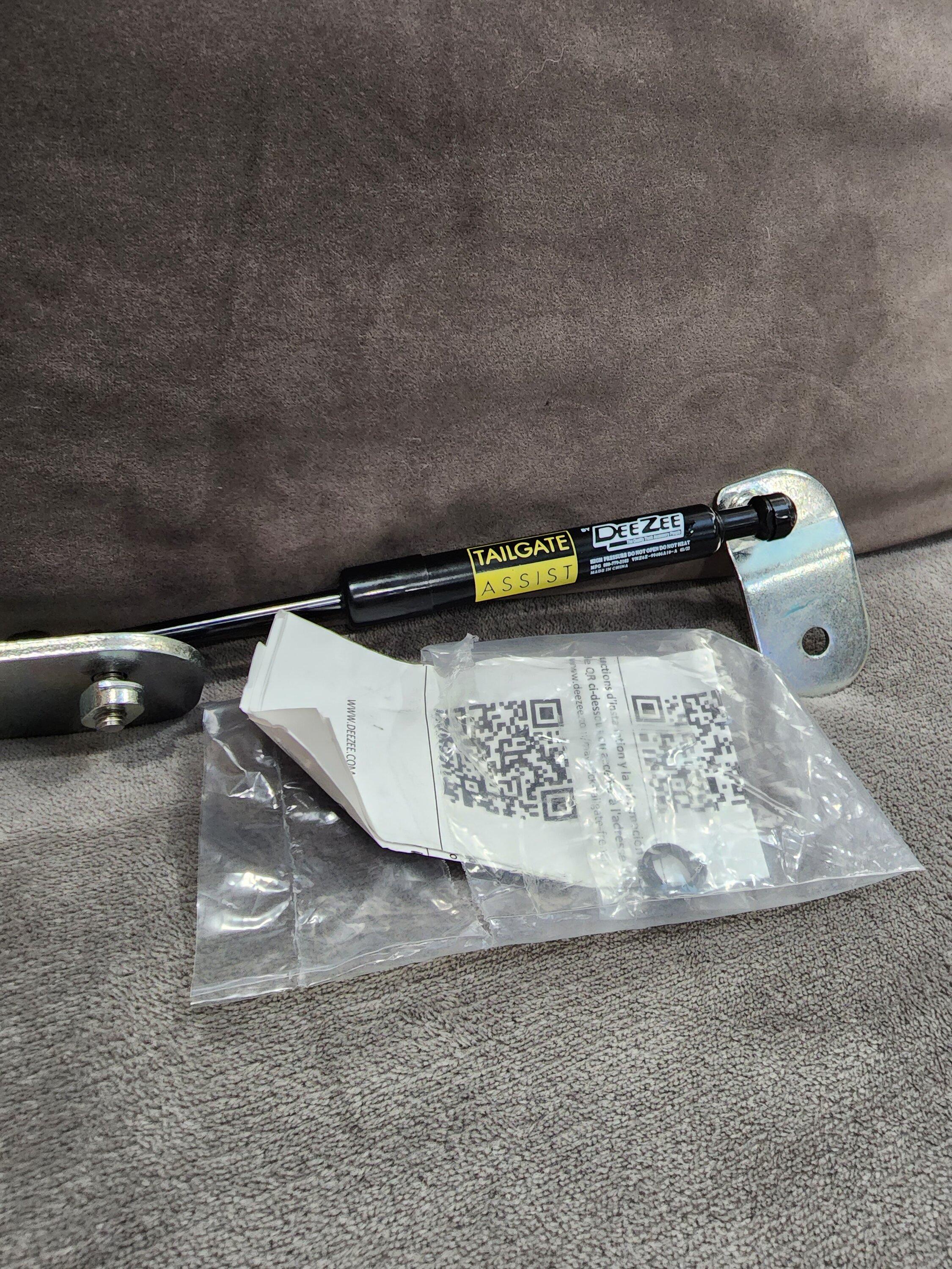 Ford Maverick DeeZee Tailgate Assist DZ43207 20221210_162701
