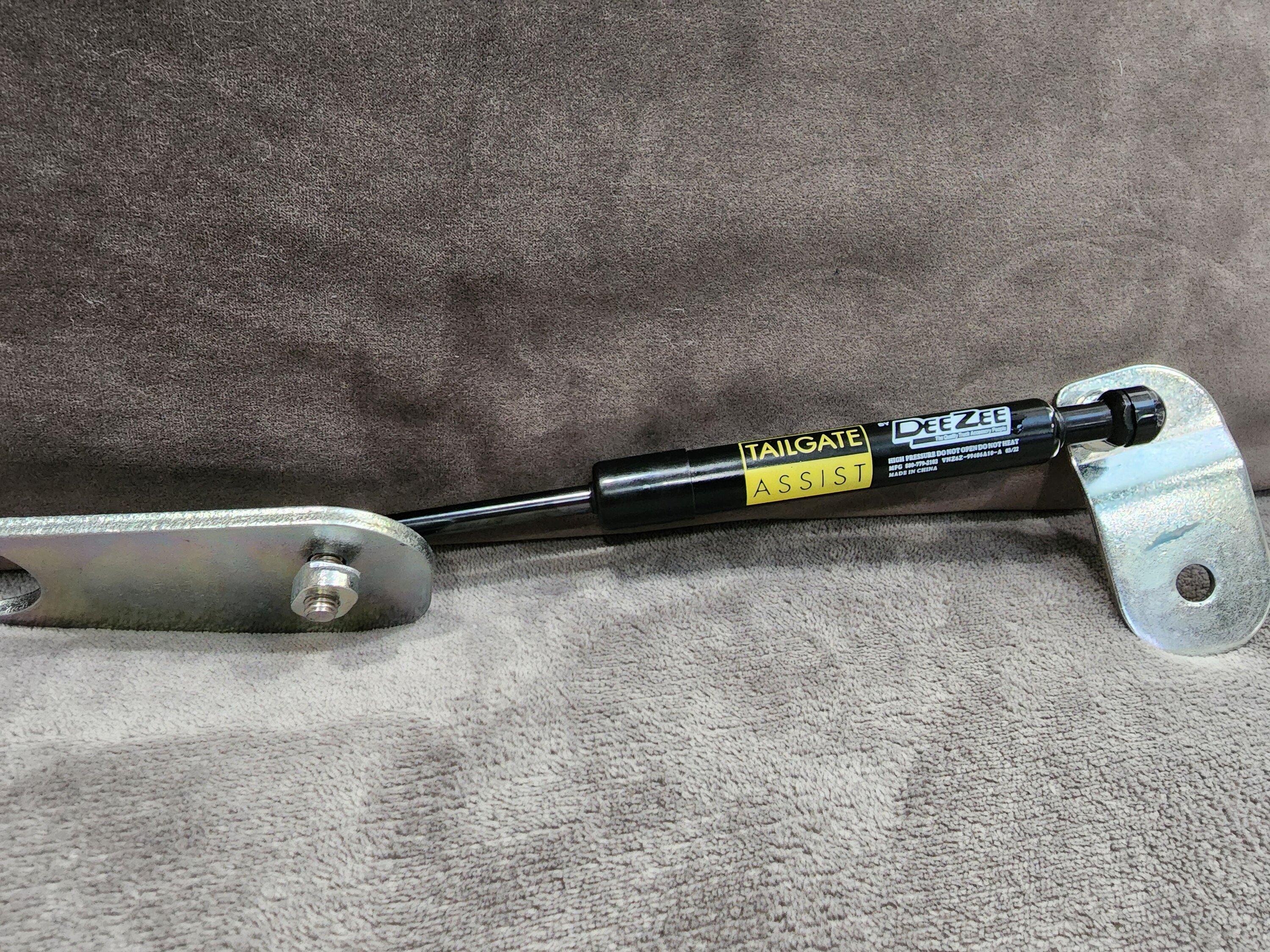 Ford Maverick DeeZee Tailgate Assist DZ43207 20221210_162651