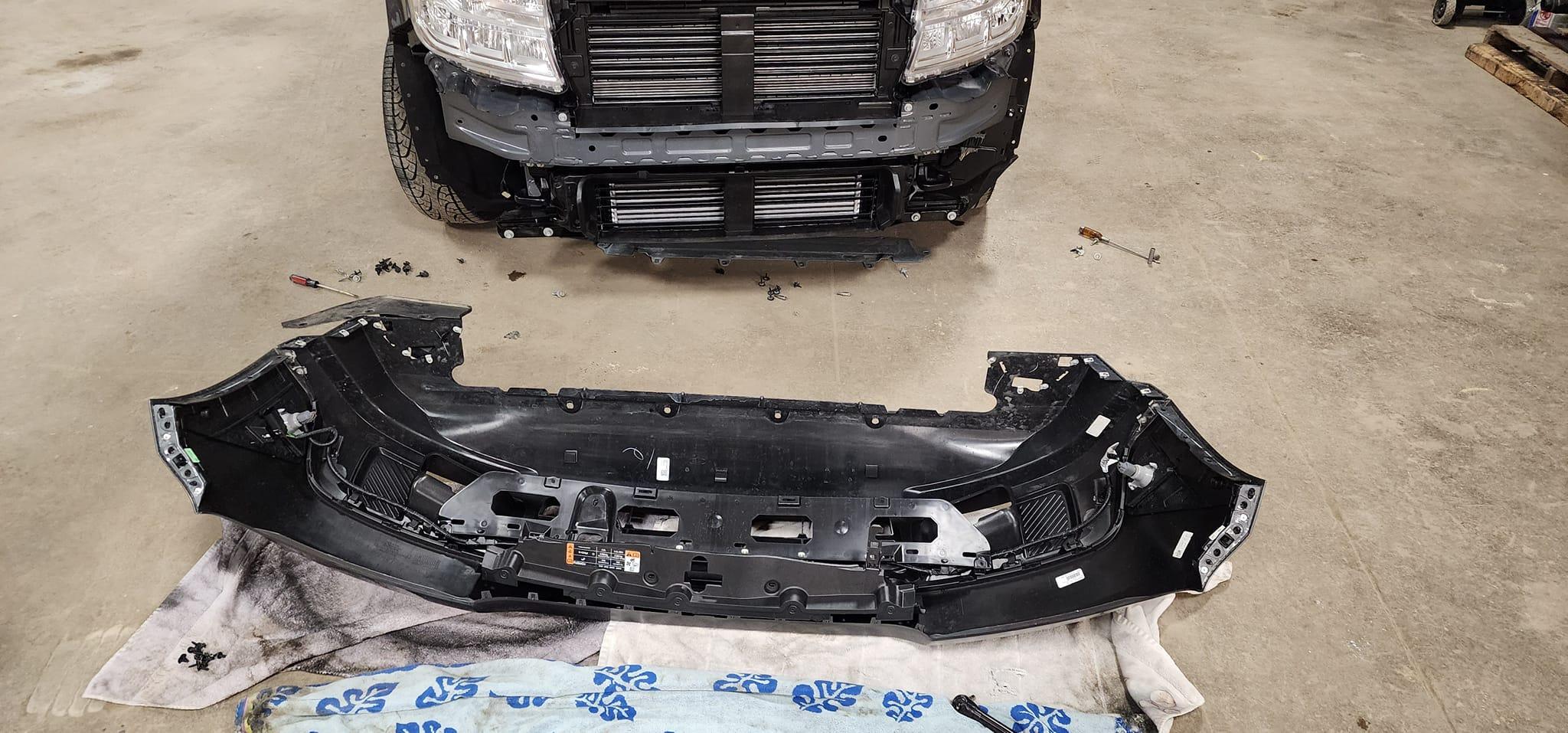 Ford Maverick Raptor style grill & lights installed on Maverick XLT 319153273_10224207535309447_6709177500747910393_n