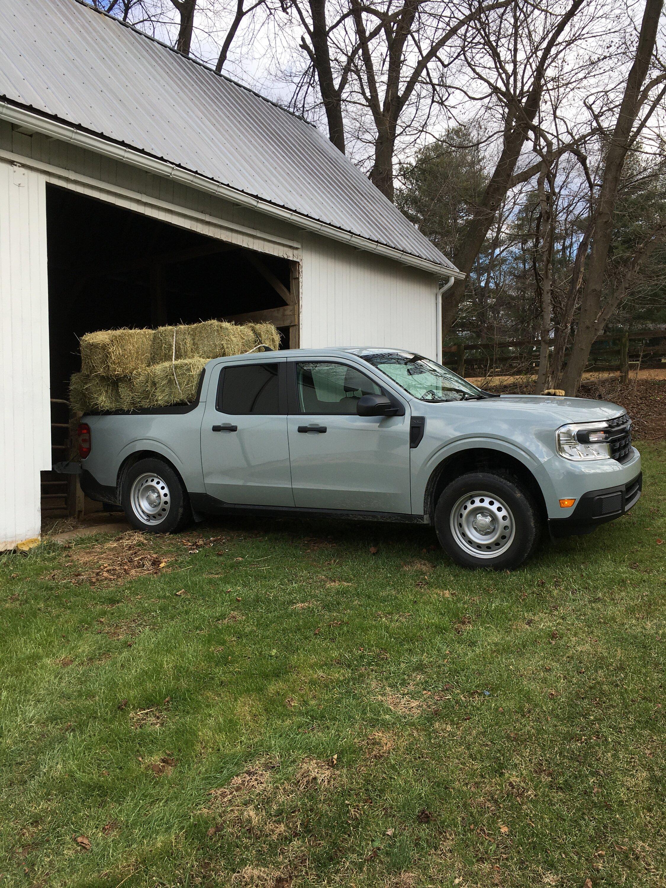 Ford Maverick Farm truck Maverick 25CC3538-4092-40B5-8AA8-8FA21BE18BEE