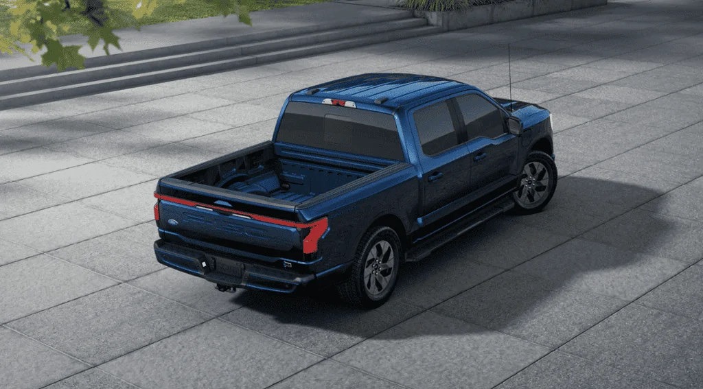 Ford Maverick A Look at F-150 Lightning production 1671414910457