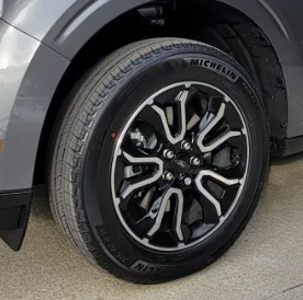 Ford Maverick BAP Black Appearance Package 2023 Maverick spotted! Front, Back & Interior! 📸 FE Hybrid Wheels