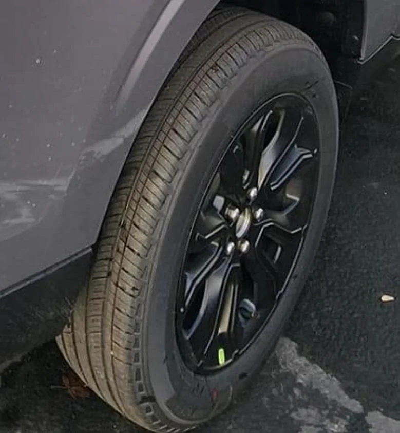 Ford Maverick BAP Black Appearance Package 2023 Maverick spotted! Front, Back & Interior! 📸 BAP 18 inch wheels