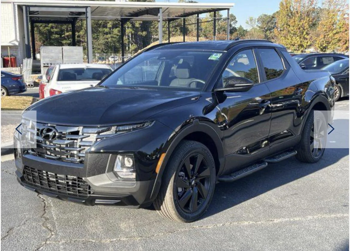Ford Maverick BAP Black Appearance Package 2023 Maverick spotted! Front, Back & Interior! 📸 F18F1B21-EFA9-485C-BC4C-E170B0F95FEC