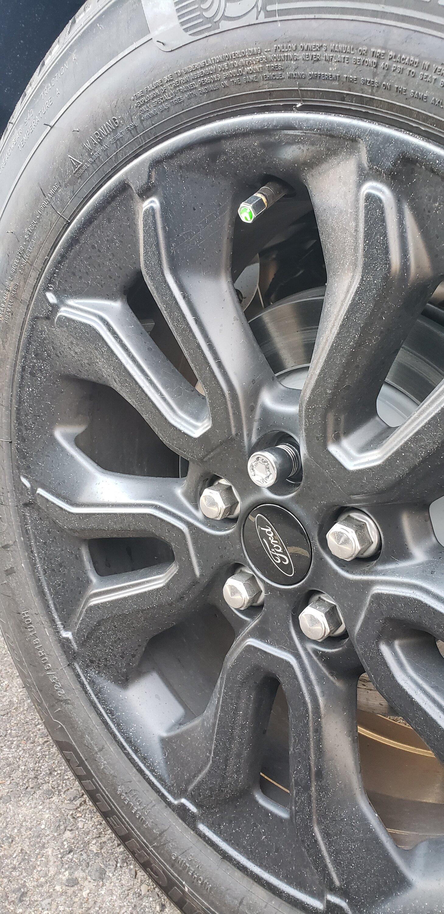 Ford Maverick 🔎 Closeup pics of Black Appearance Package BAP parts on 2023 Maverick XLT 20221222_093530[1]