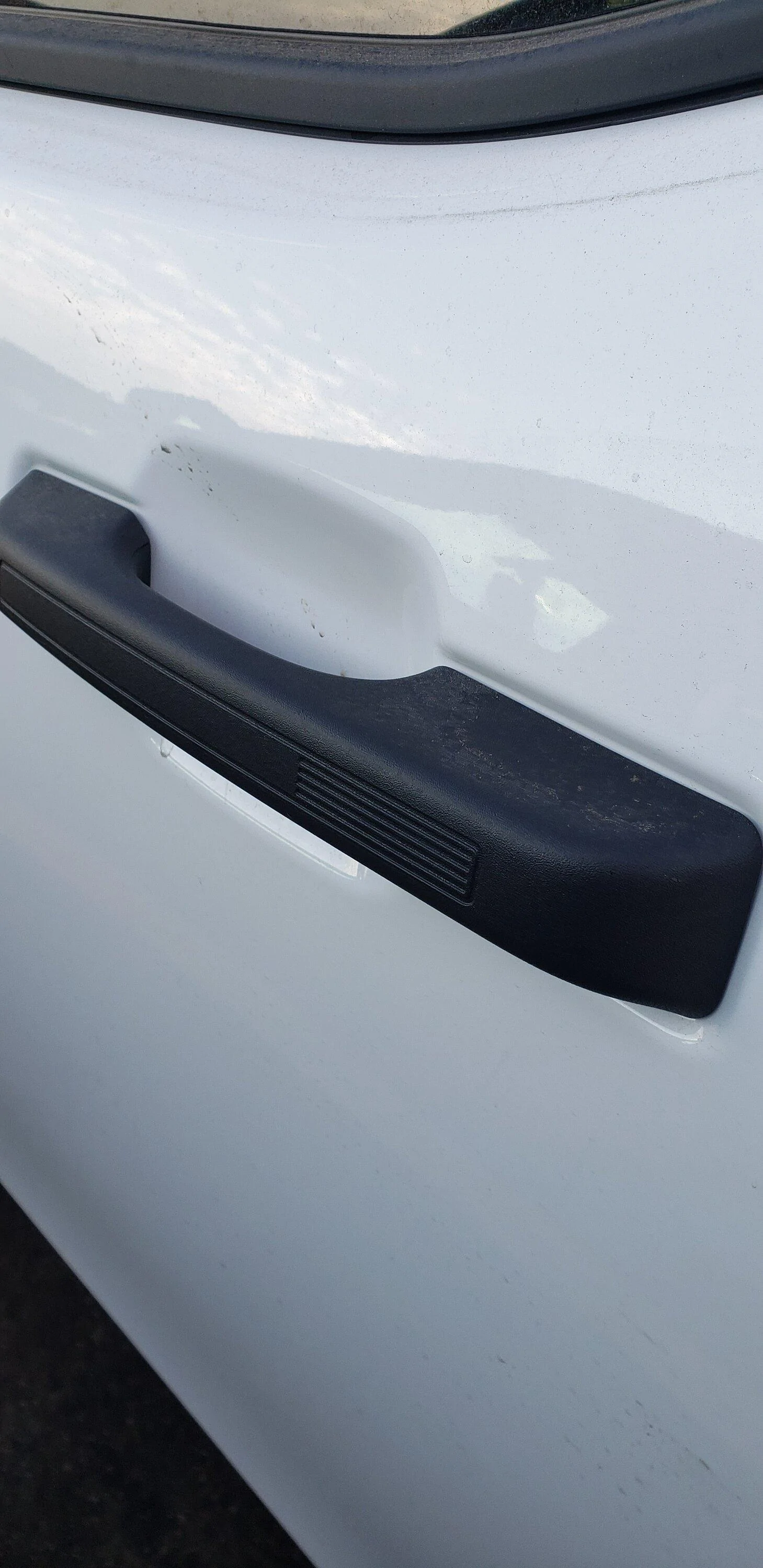 Ford Maverick 🔎 Closeup pics of Black Appearance Package BAP parts on 2023 Maverick XLT 20221222_093536[1]