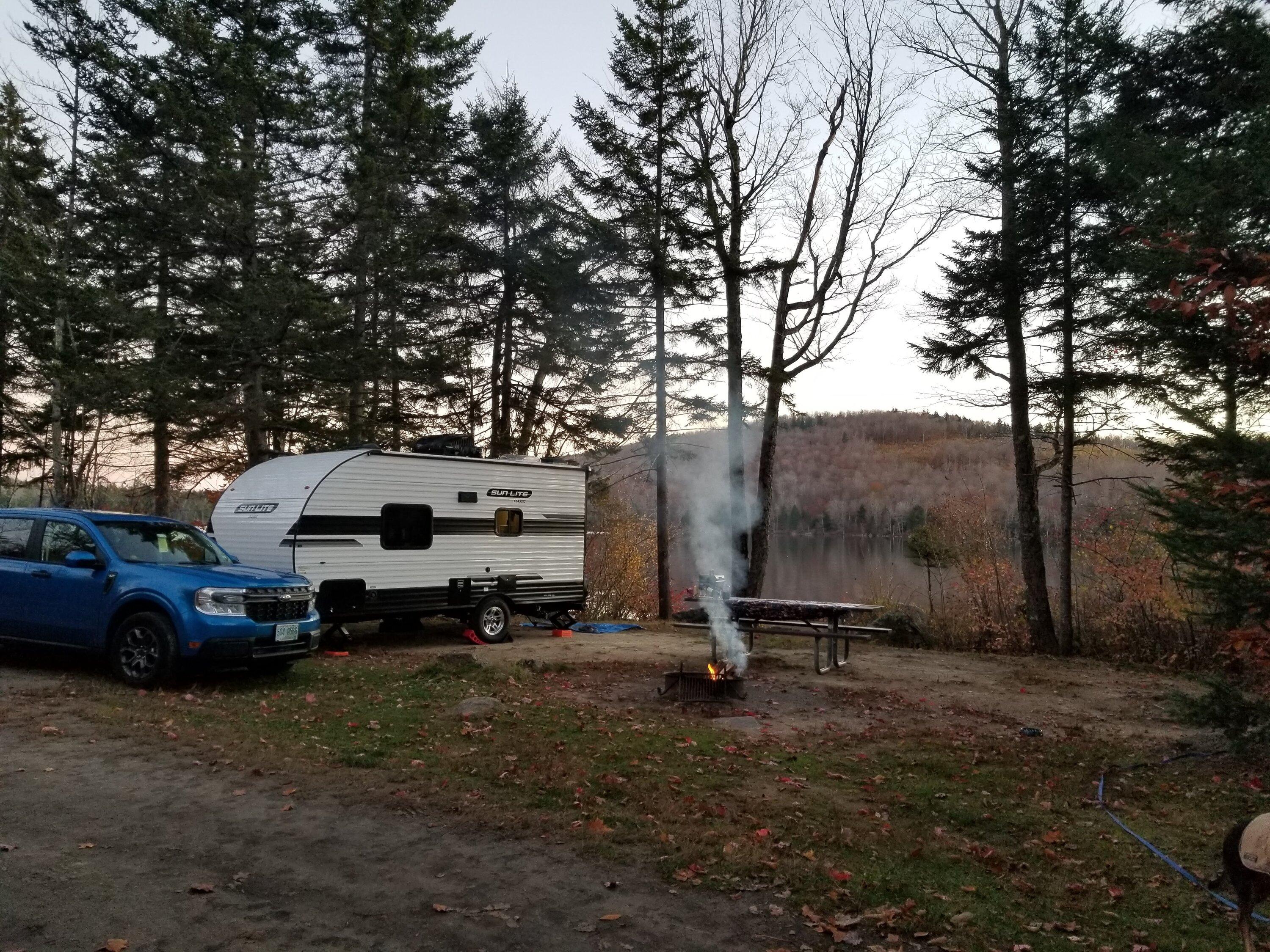 Ford Maverick Towing a nice little camper trailer - Sun Lite 18RD 20221021_180106