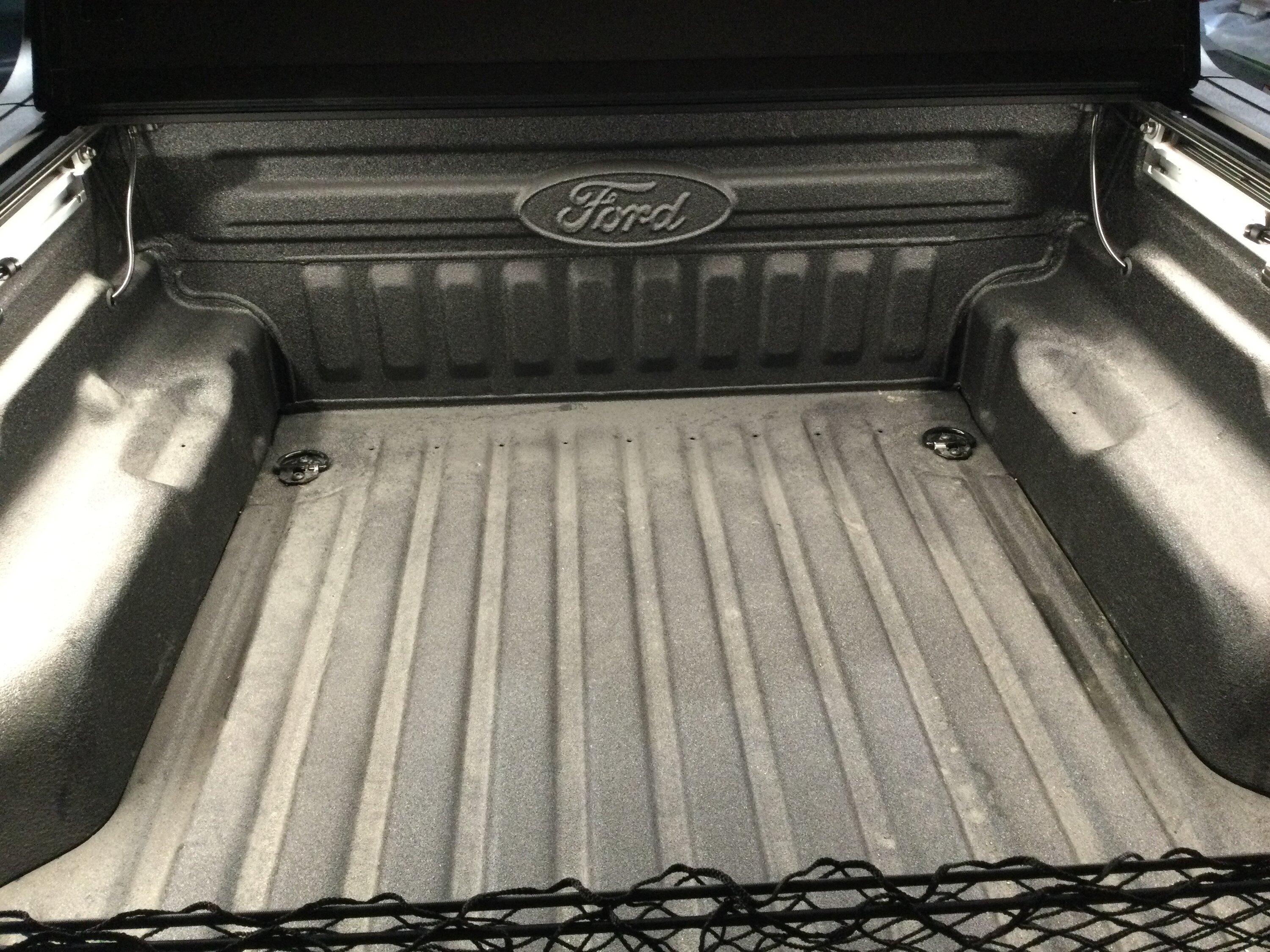 Ford Maverick Added LED bar lighting to the bed. IMG_0225.JPG