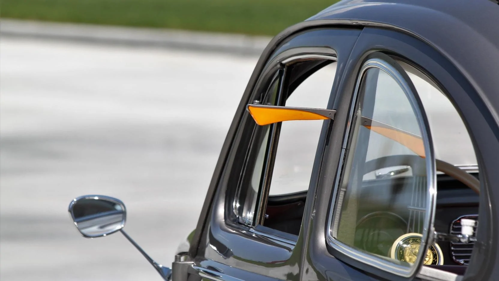 Ford Maverick Front fender light in the emblem 1956vwbeetl