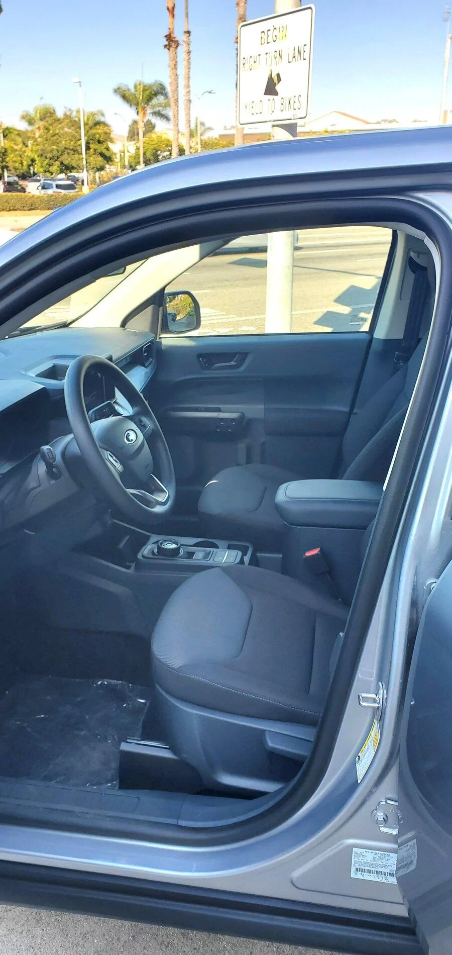 Ford Maverick ICONIC SILVER Maverick Photos Thread 2022 Maverick XL interior Iconic Silver 2