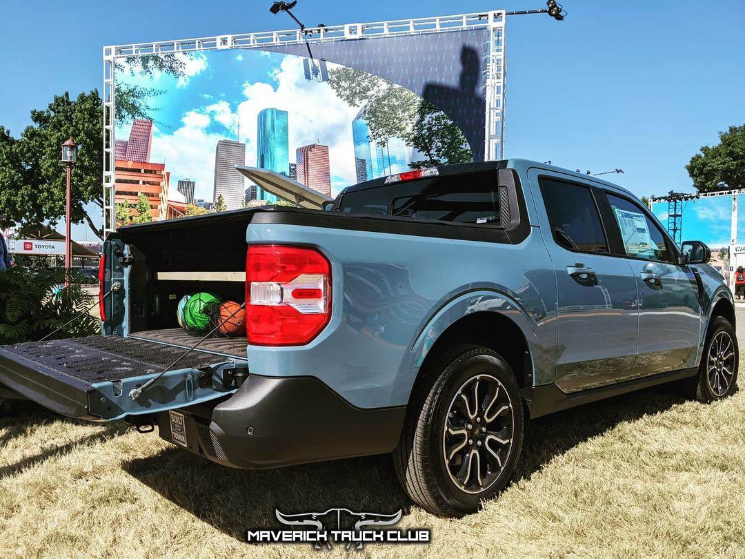 Ford Maverick 4 Mavericks on display at TX State Fair Auto Show - Impressions & Pics Area 51 Maverick First Edition