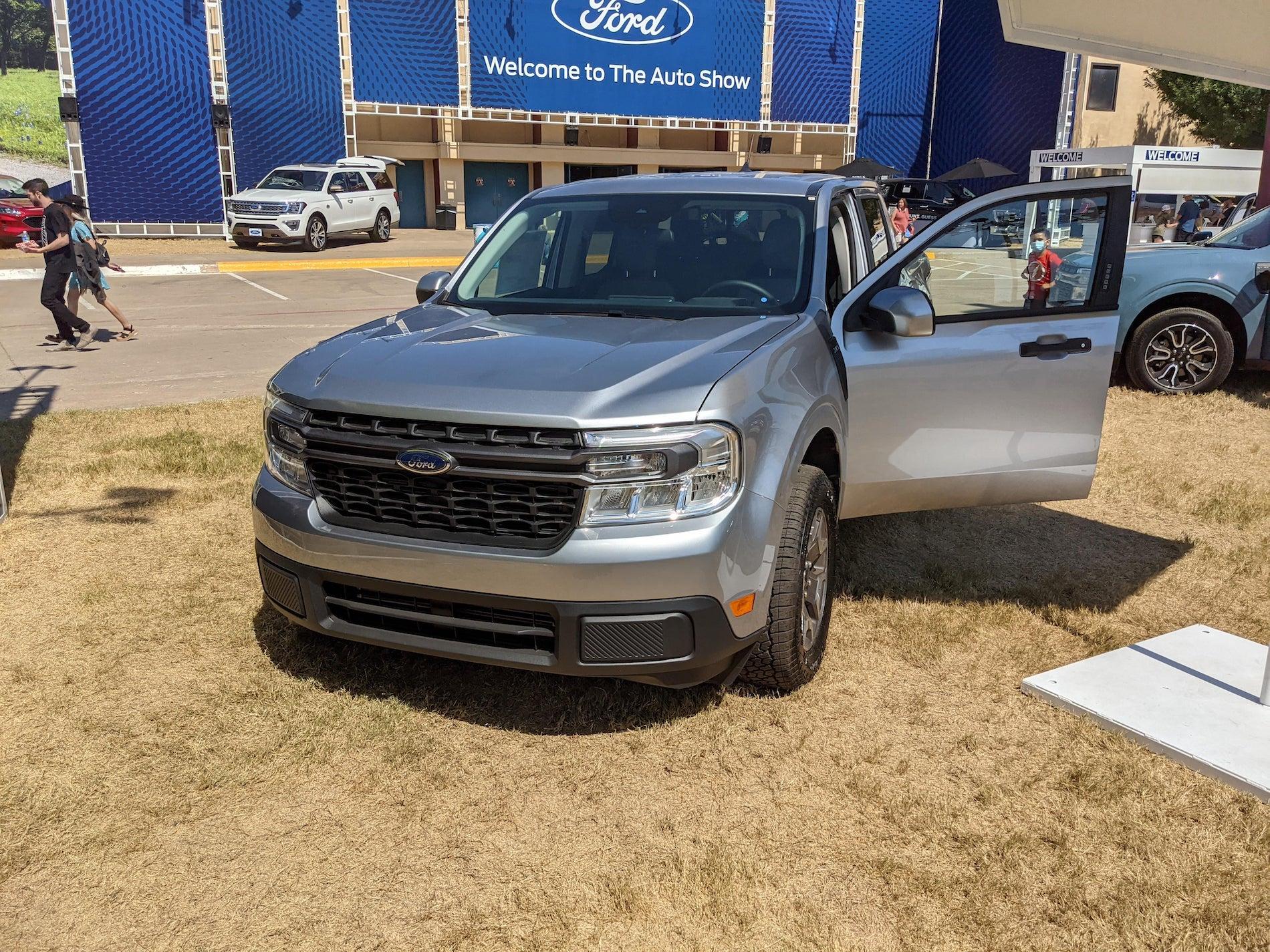 Ford Maverick TX State Fair Auto Show Iconic Silver XLT Maverick 4