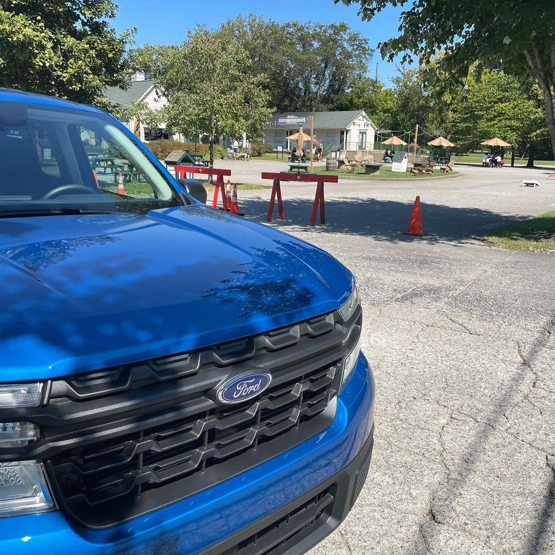 Ford Maverick VELOCITY BLUE Maverick Photos Thread 2022 Maverick XL Velocity Blue 5