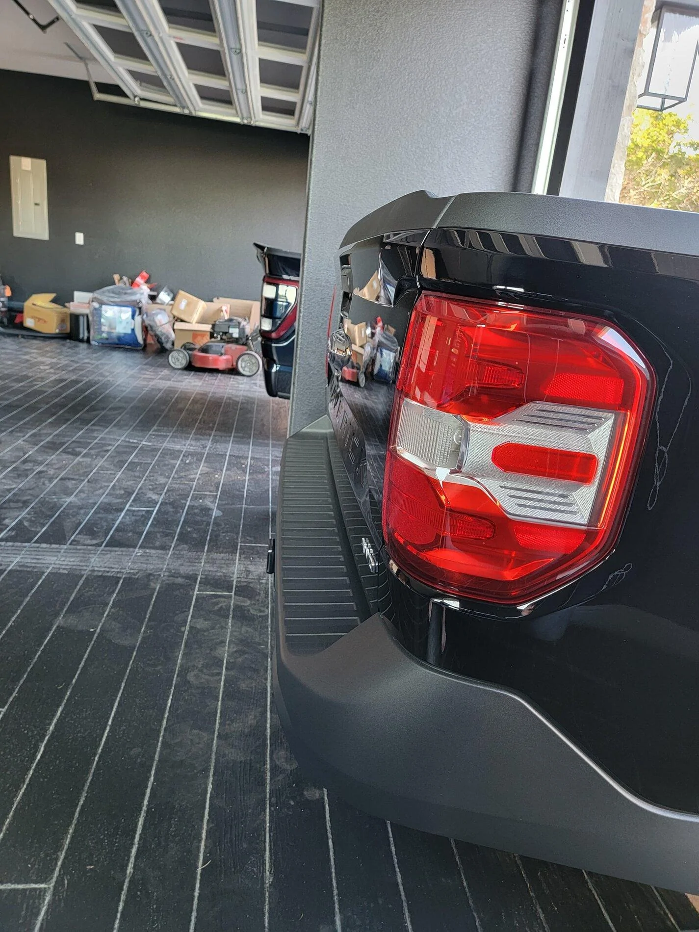 Ford Maverick SHADOW BLACK Maverick Photos Thread 243405989_408975953944263_4585196254423519142_n